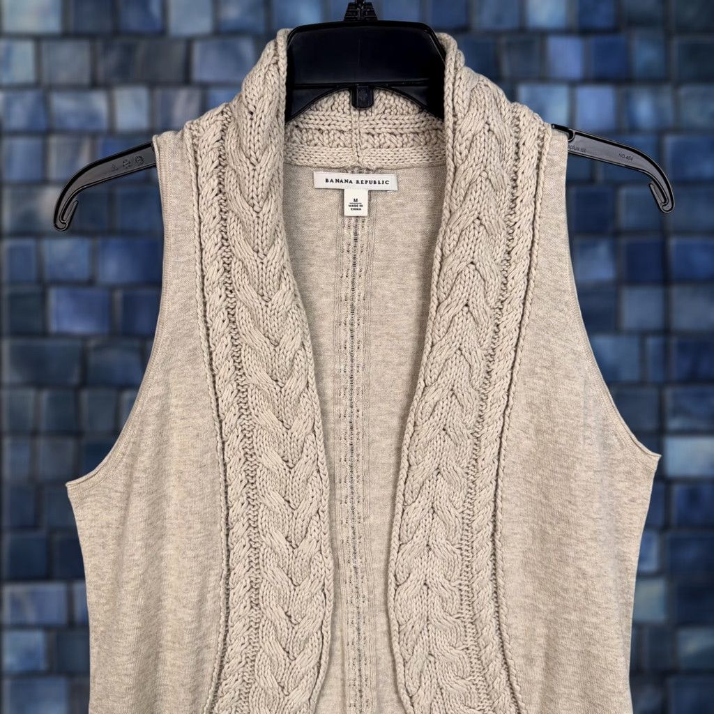 Banana Republic Banana Republic Sweater Vest Womens Medium Beige Collared Cable Knit Open Front Vest Size M / US 6-8 / IT 42-44 - 1 Thumbnail