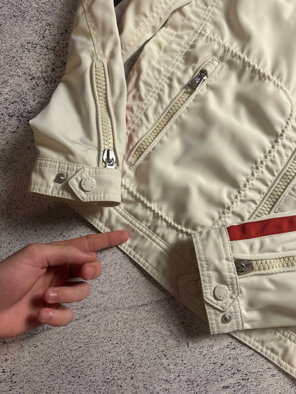 Moncler Vintage Luxury Moncler Light Jacket Size US S / EU 44-46 / 1 - 9 Thumbnail