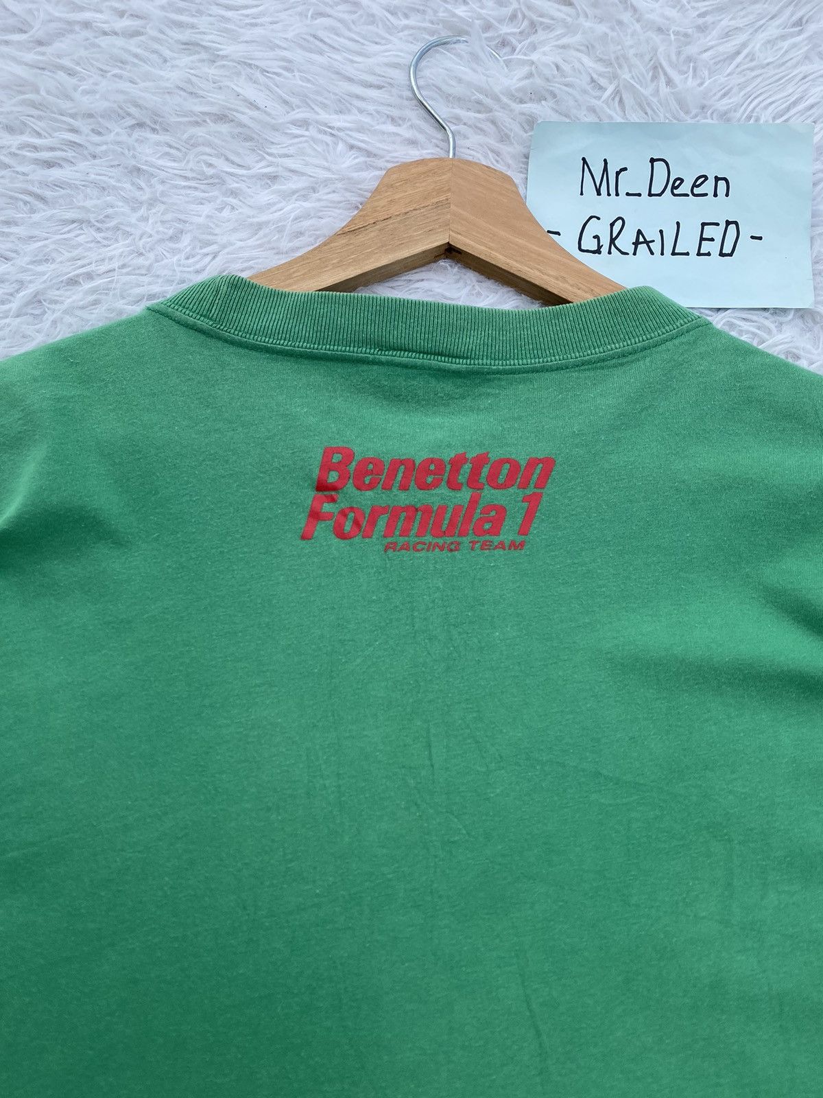 United Colors Of Benetton Rare United Colors of Benetton Spellout Big Logo Tshirt Size US L / EU 52-54 / 3 - 17 Thumbnail