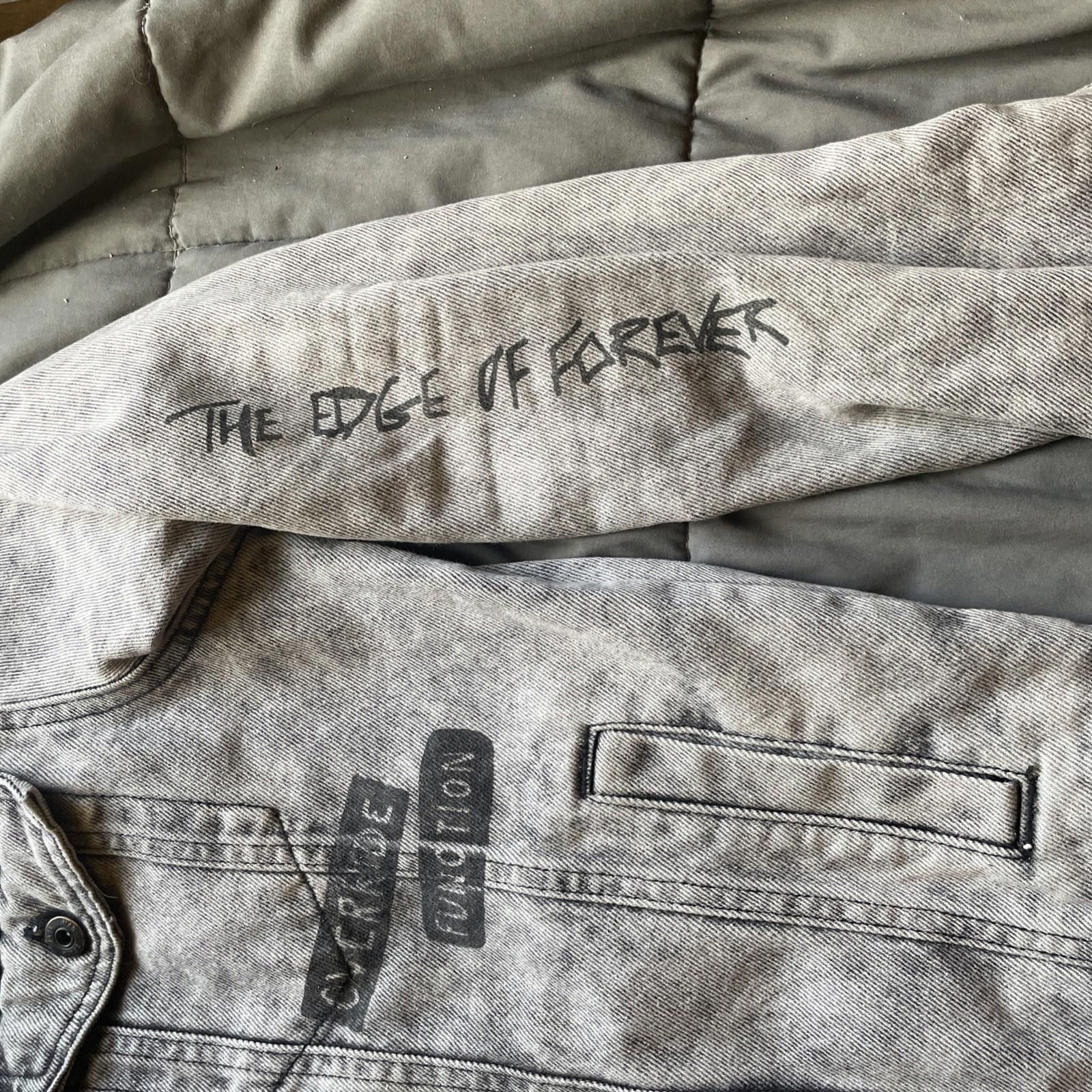 Zara Zara Grey Graffiti Denim Jacket Large Light Wash Splatter Size US L / EU 52-54 / 3 - 5 Thumbnail