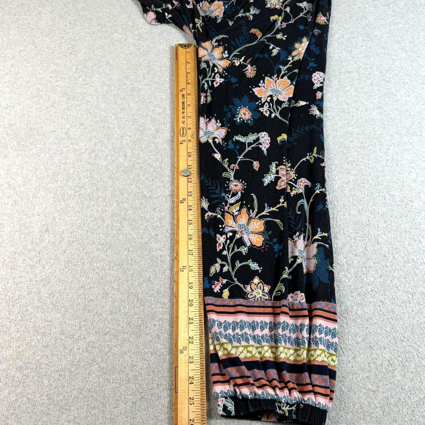 Anthropologie VINTAGE: no — Anthropologie Jumpsuit Women S Black Floral Boho Ruffle Lightweight Comfort Size 28" / US 6 / IT 42 - 7 Thumbnail