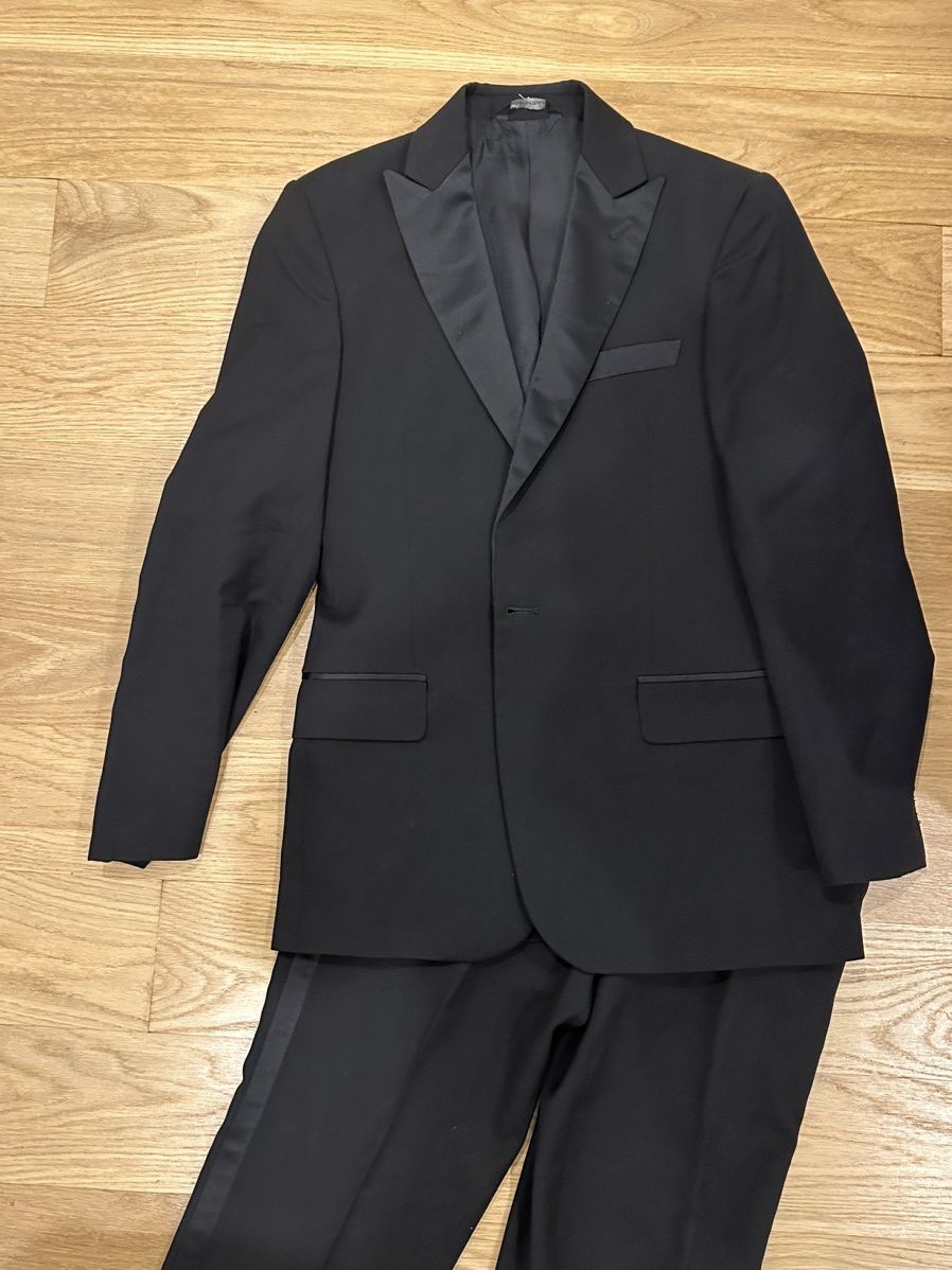 Hawes & Curtis Black Hewes & Curtis Tuxedo Size 46R - 2 Thumbnail