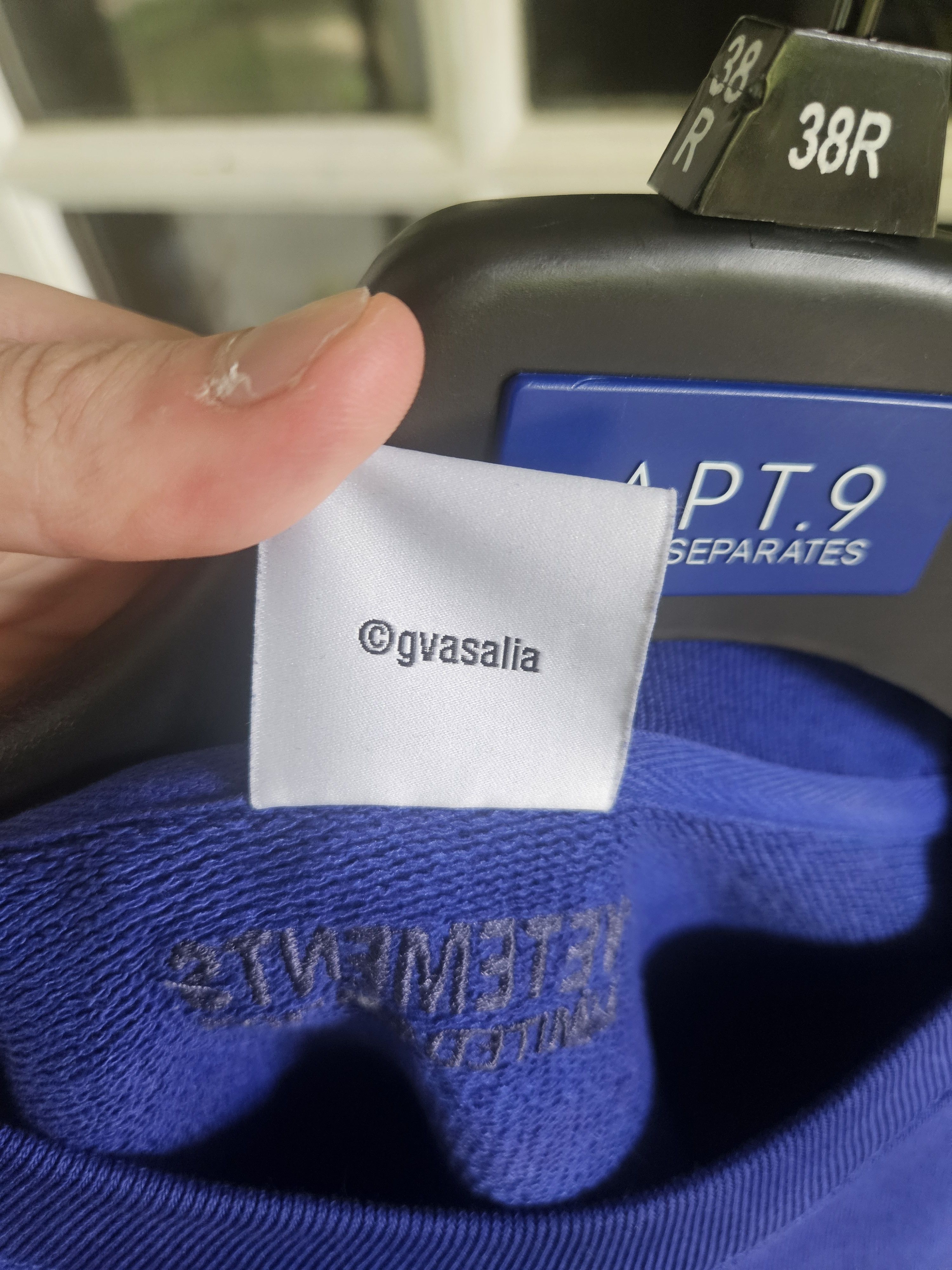 Vetements Royal Blue Logo Tape Oversized Crewneck Sweater Size US L / EU 52-54 / 3 - 9 Thumbnail