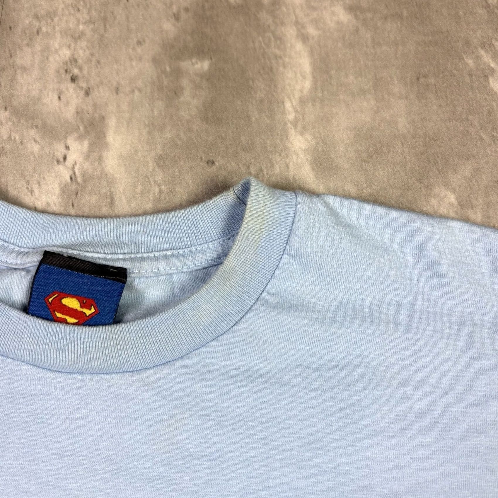 Vintage VINTAGE Superman T Shirt Blue DC Comics Superhero Art Adult Large 2000s Size US L / EU 52-54 / 3 - 5 Thumbnail