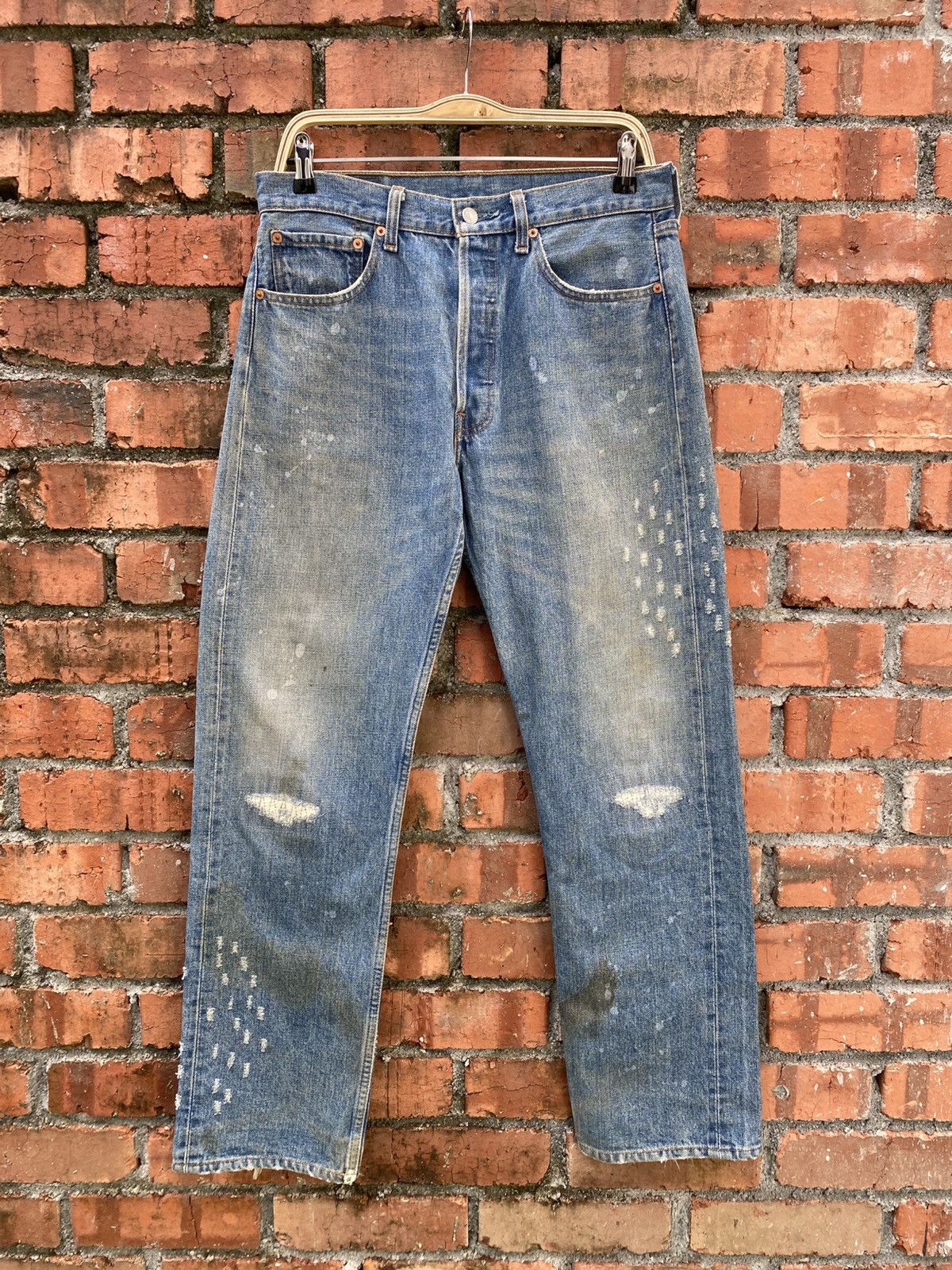 Levi's × Levi's Vintage Clothing × Vintage W31x30 Vintage 90s levi's 501 distressed Size US 31 - 1 Thumbnail