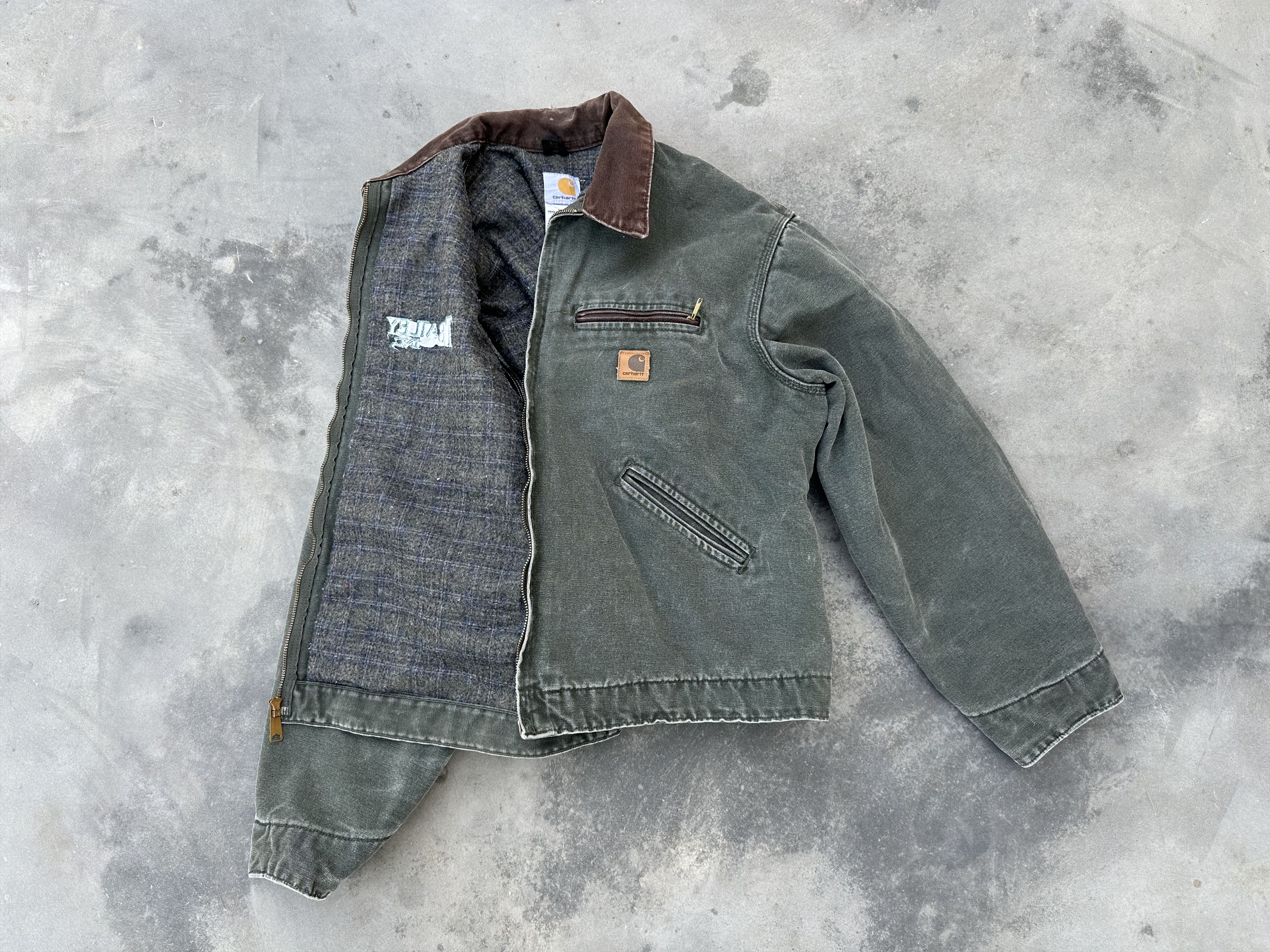 Carhartt Vintage Carhartt J97 Detroit Jacket in Moss Green. Size US XL / EU 56 / 4 - 1 Thumbnail