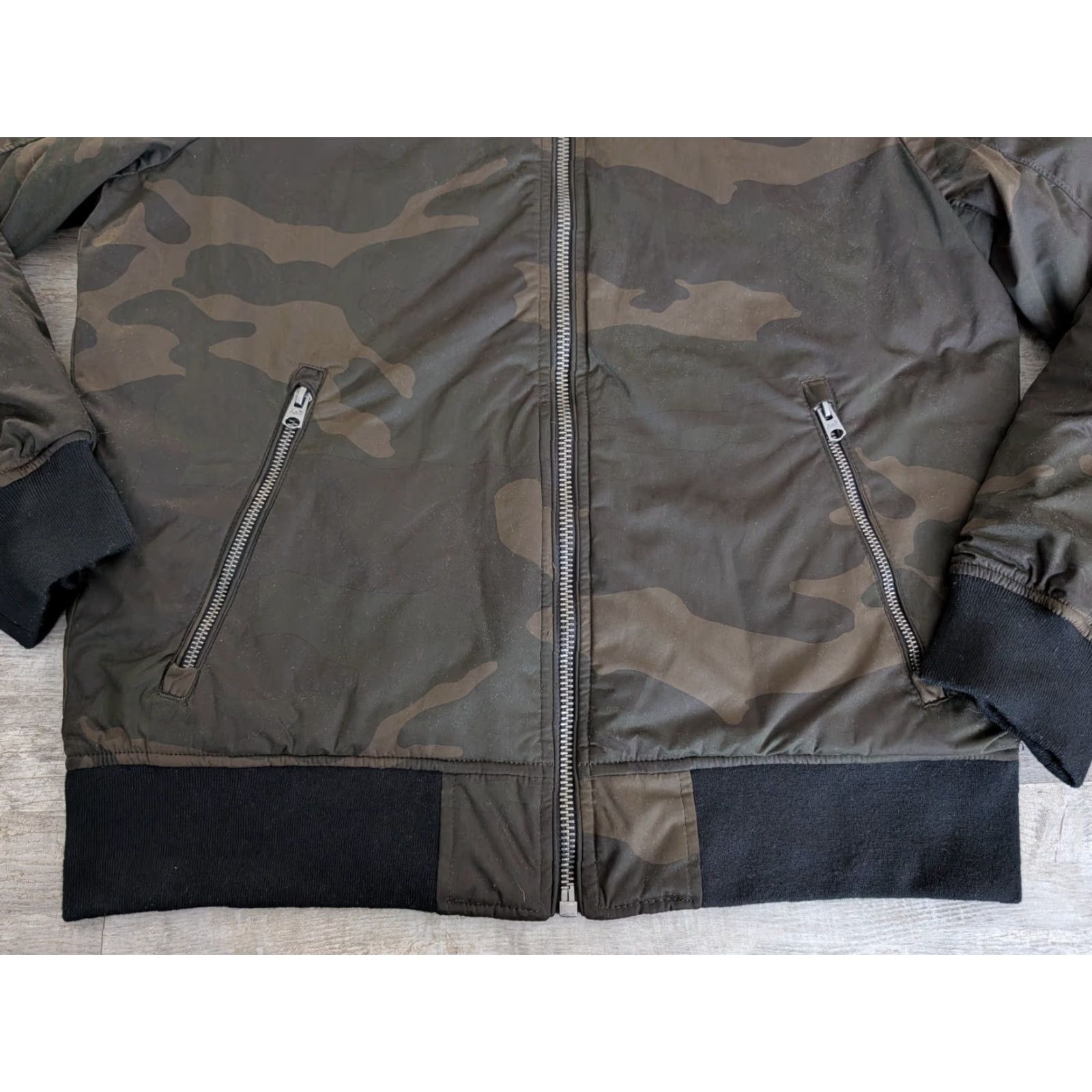 Abercrombie & Fitch Abercrombie & Fitch Baseball Bomber Camo Jacket Reversible Quilted Sz M Mens EUC Size US M / EU 48-50 / 2 - 4 Thumbnail