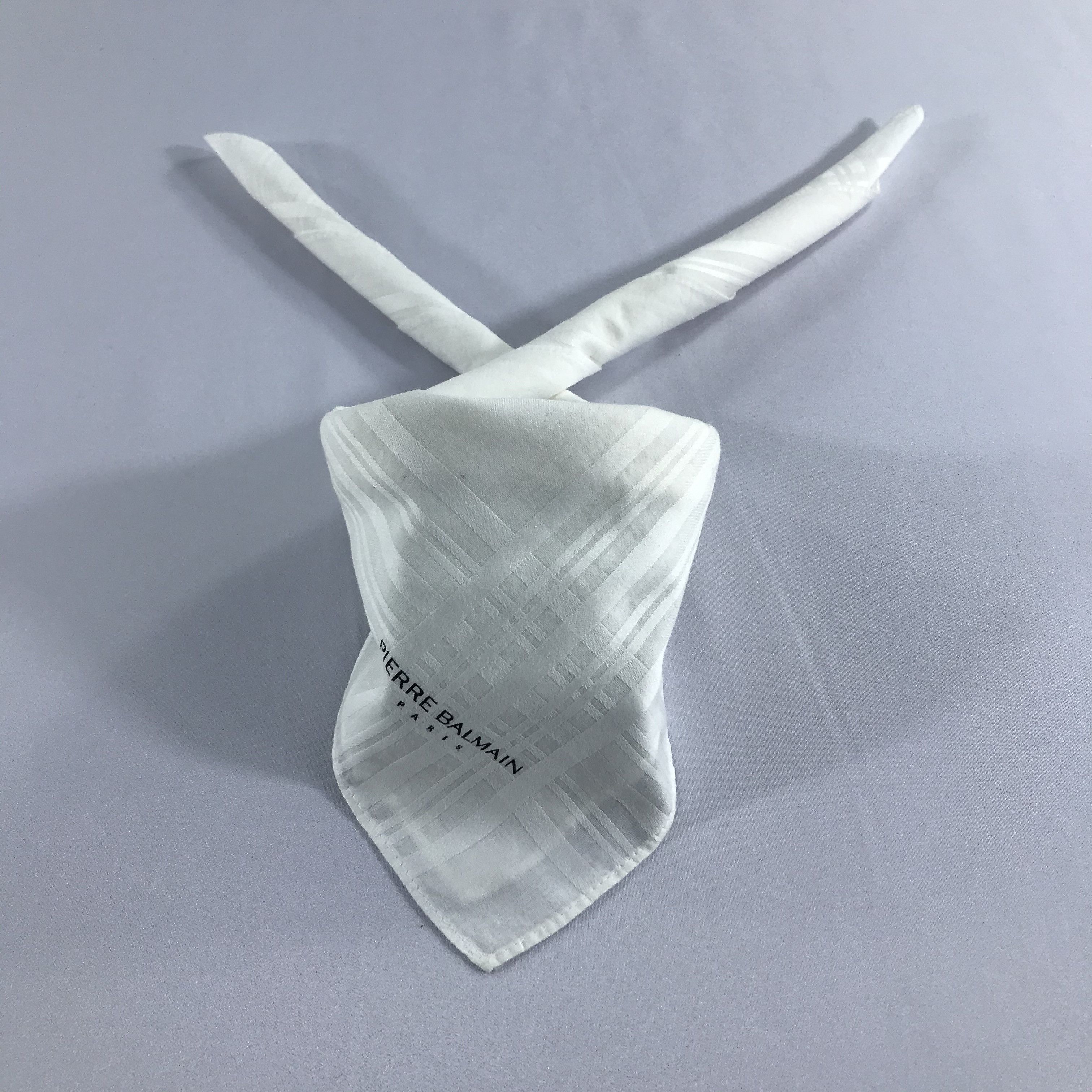 Pierre Balmain × Vintage Pierre Balmain Handkerchief Neckerchief Bandana H1050 Size ONE SIZE - 1 Thumbnail