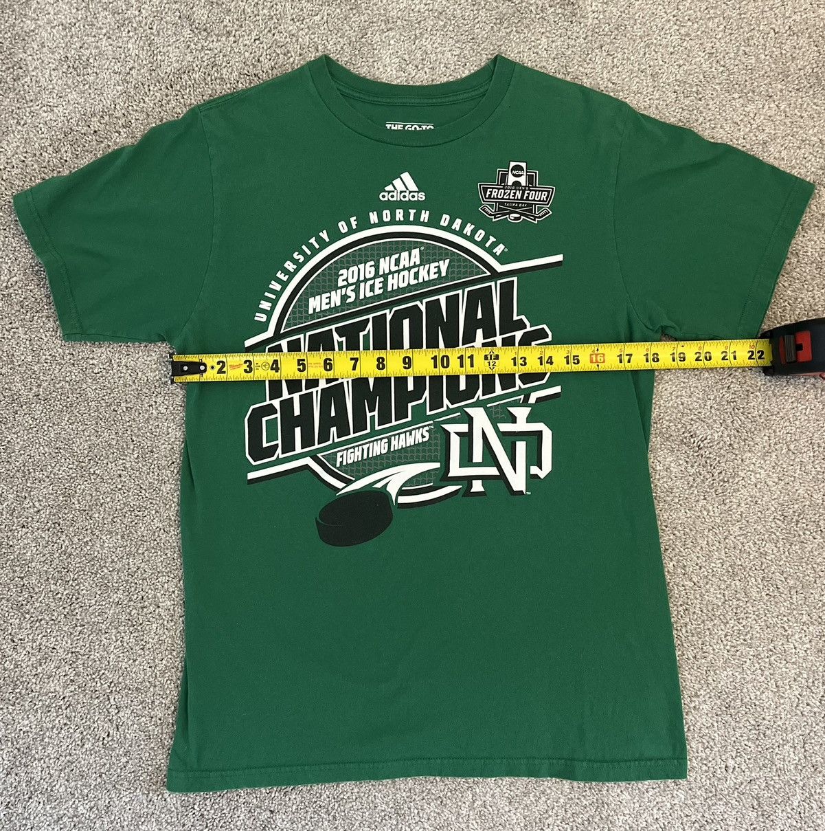 Adidas Vintage 2016 North Dakota Fighting Hawks Frozen Four M Size US M / EU 48-50 / 2 - 4 Thumbnail