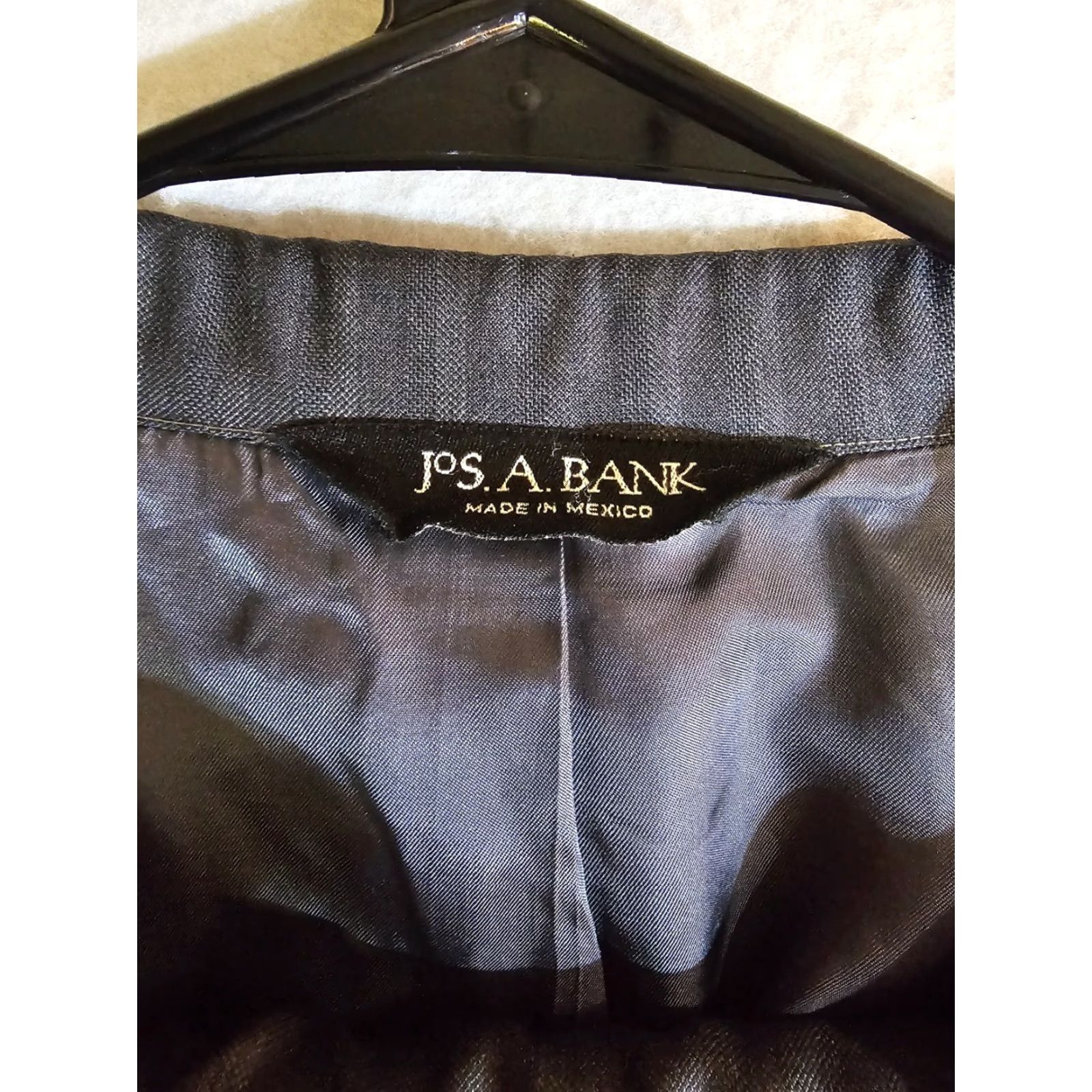 Jos. A. Bank Jos A Bank 2pc Suit Signature Collection Silk Wool Charcoal Striped 43R 34x30 Mens Size 46R - 5 Thumbnail