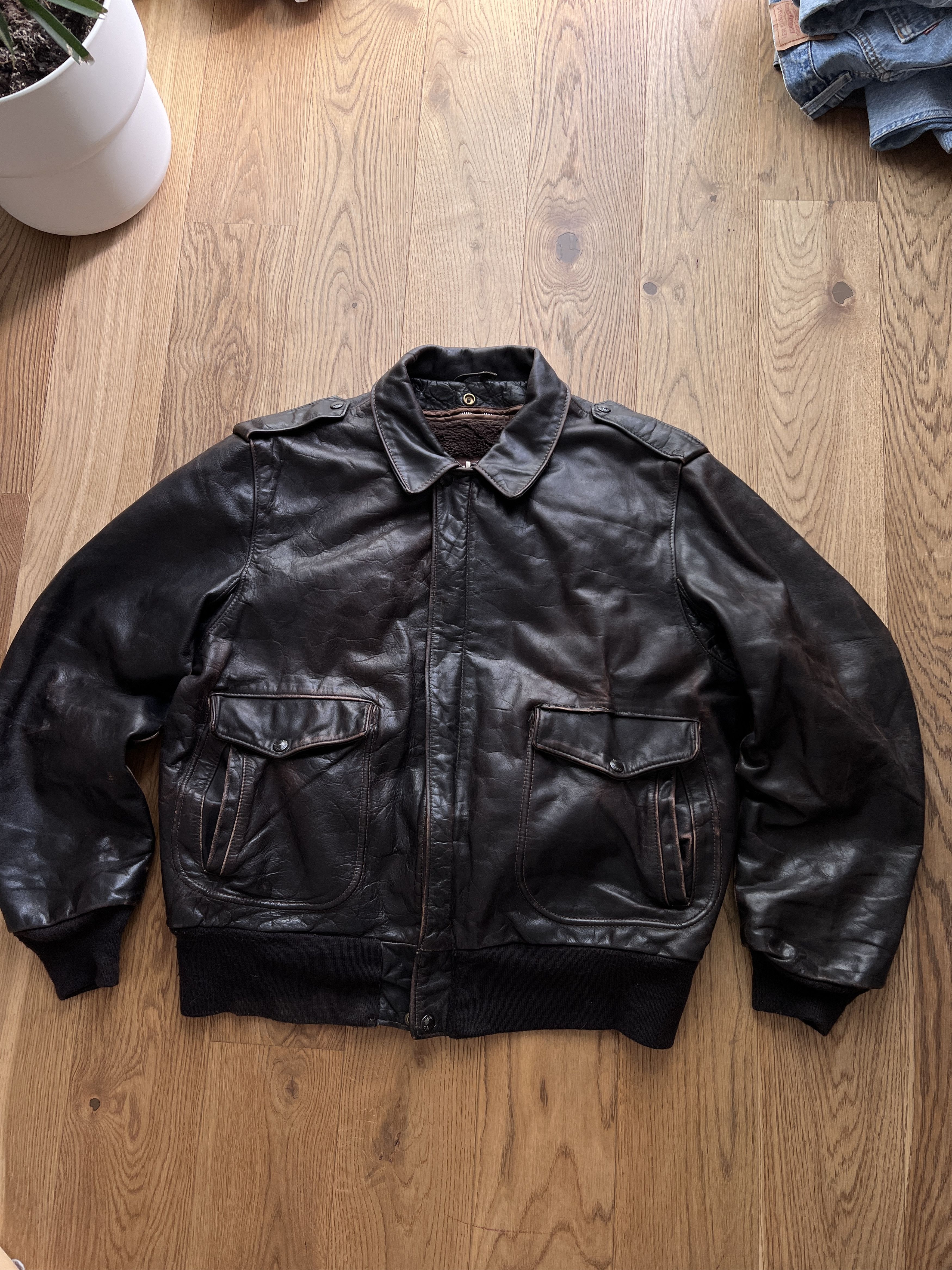 Schott Archive Schott USA VTG 80s Leather faded flyer bomber jacket Size US L / EU 52-54 / 3 - 24 Thumbnail