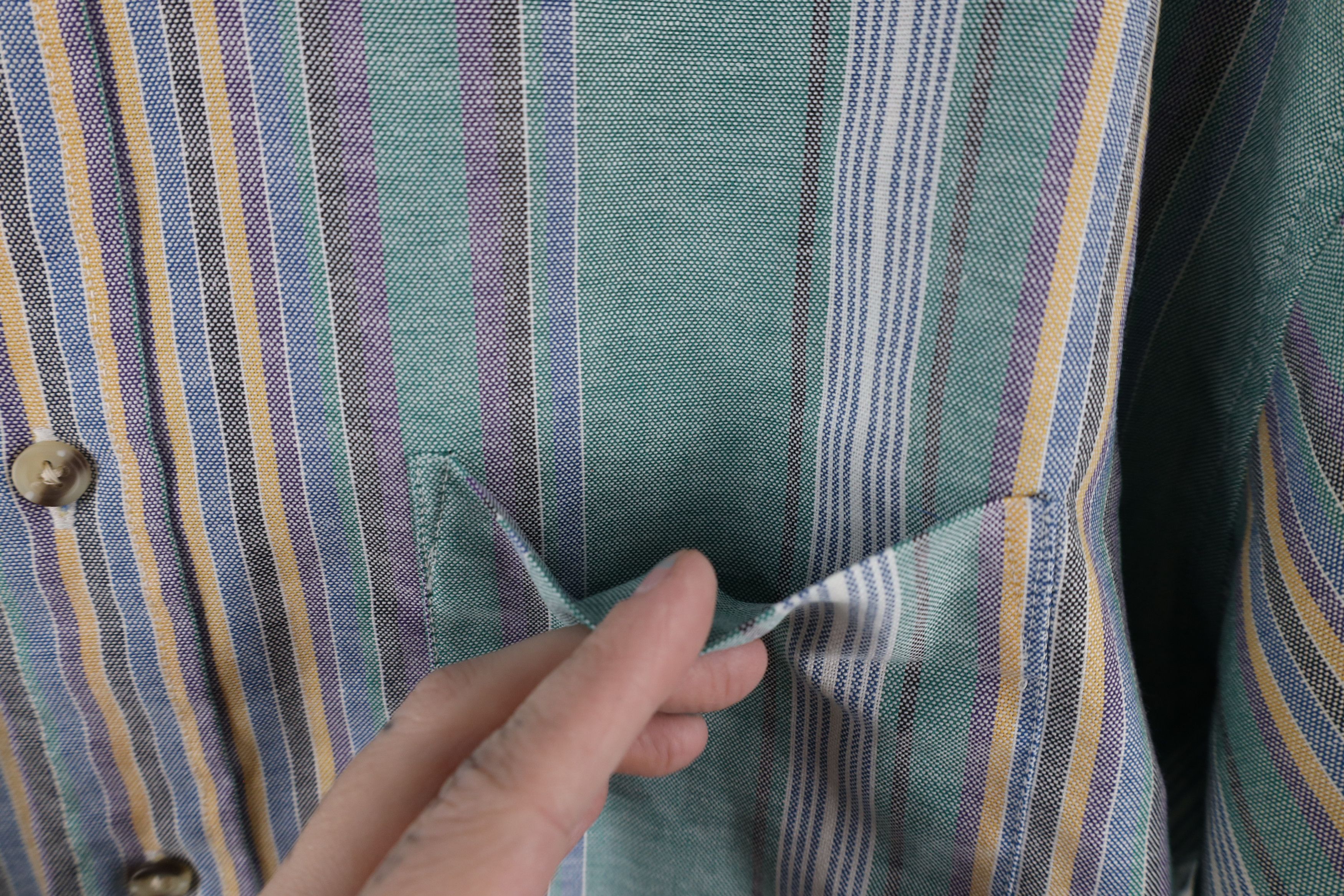 Vintage Vintage 90s Streetwear Short Sleeve Button Down Shirt Size US L / EU 52-54 / 3 - 4 Thumbnail