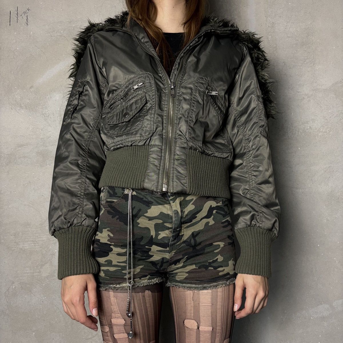 Other Vintage N2B 2000s faux fur cropped bomber jacket y2k style Size M / US 6-8 / IT 42-44 - 7 Thumbnail