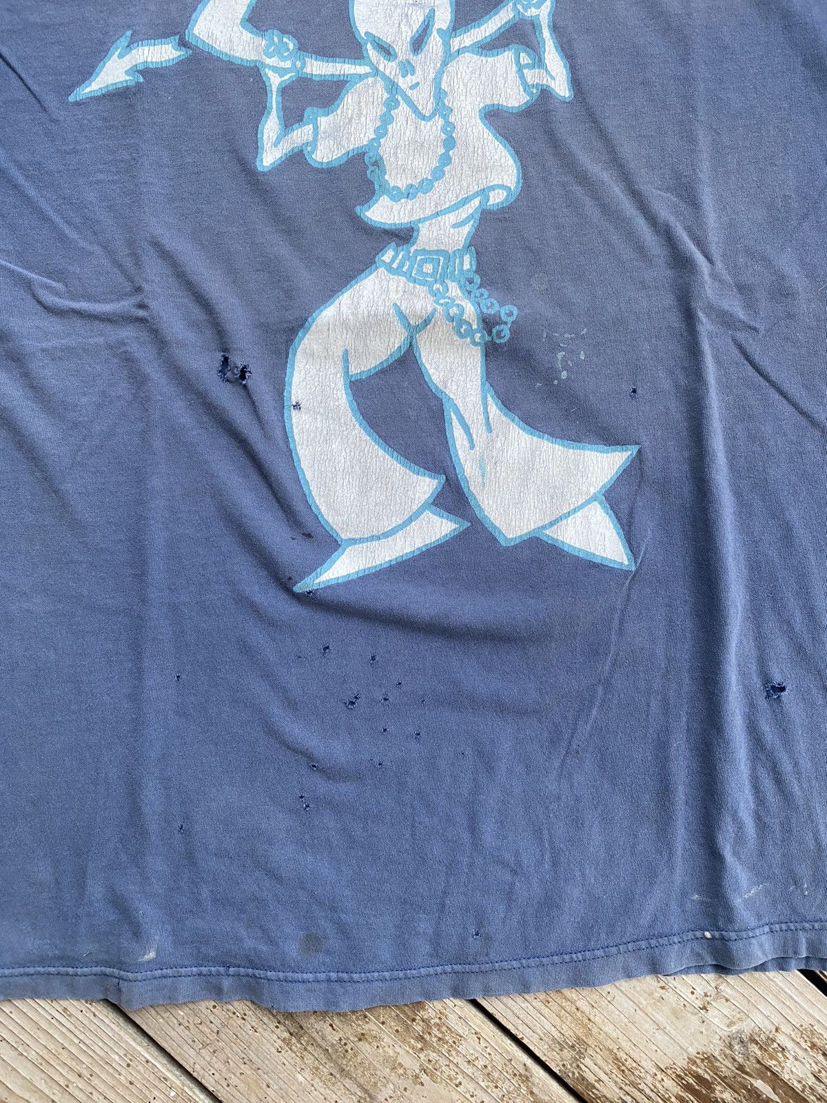 Giant Vintage Gravity Kills Rock Band Alien Faded Tee Size US L / EU 52-54 / 3 - 3 Thumbnail
