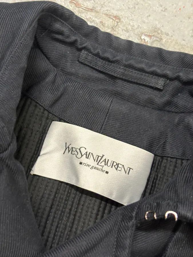 Yves Saint Laurent 2000s Yves Saint Laurent Black Buttoned Trench Coat Size US M / EU 48-50 / 2 - 5 Thumbnail