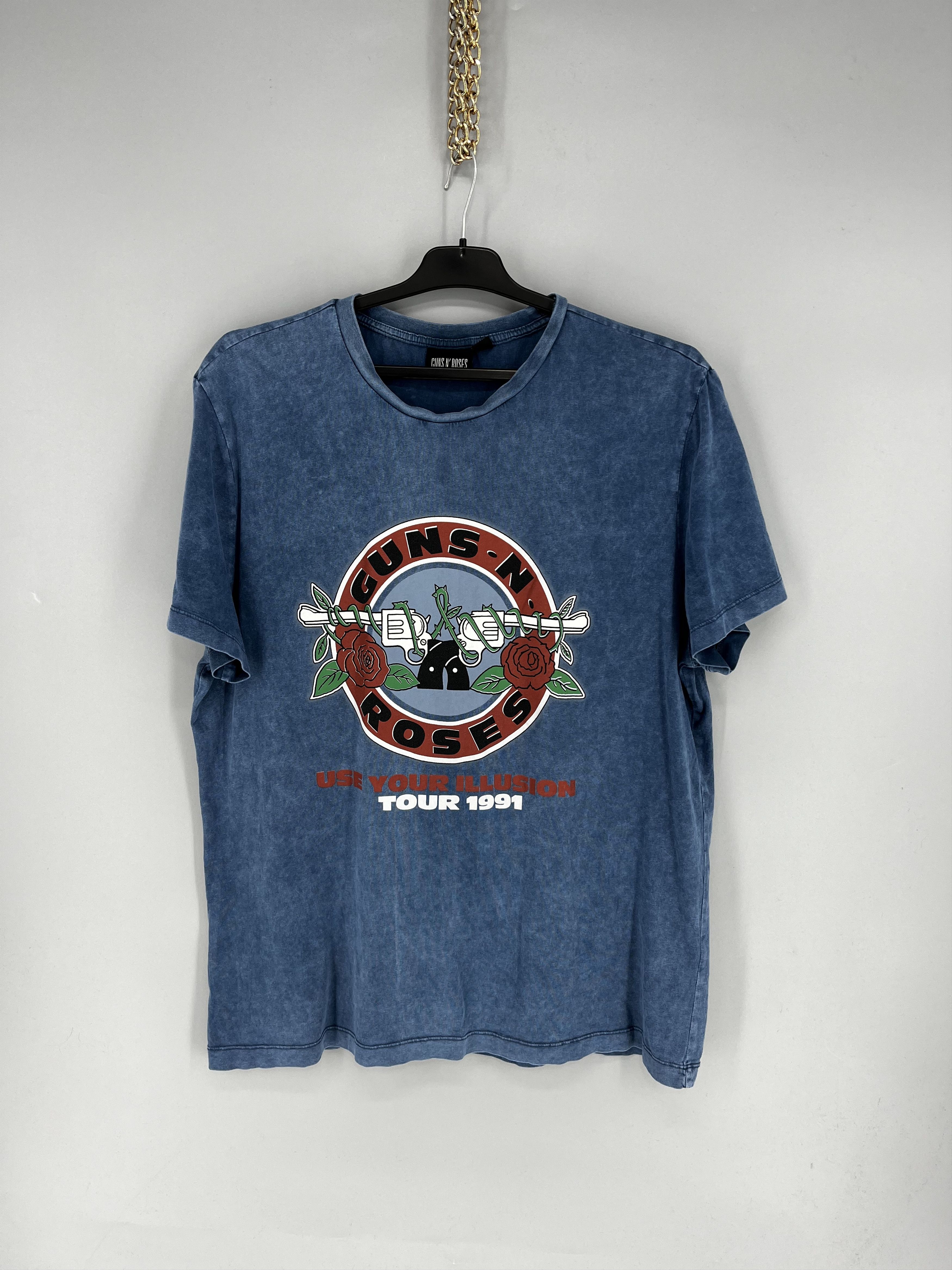 Band Tees Guns N Roses Use Your Illusion Band Vintage Tshirts Size L Size US L / EU 52-54 / 3 - 1 Thumbnail