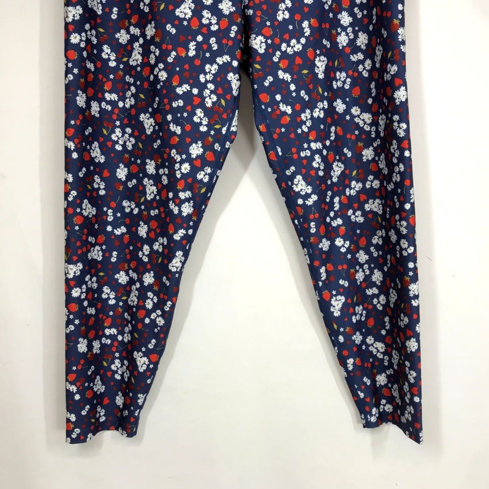 Vintage ANTHROPOLOGIE KACHEL WOMEN'S 1X LEGGINGS RED/BLUE FLORAL PLUS FITTED PANTS Size 40" / US 18 - 3 Thumbnail