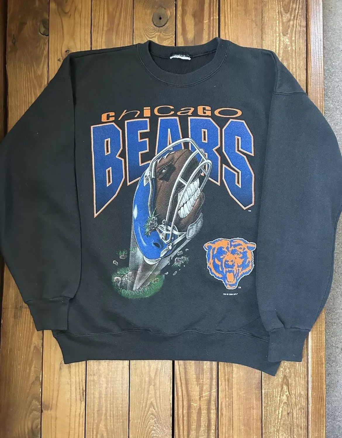 Vintage Vintage 90s Chicago Bears Magic Johnson Crewneck Sweatshirt Size US L / EU 52-54 / 3 - 1 Thumbnail