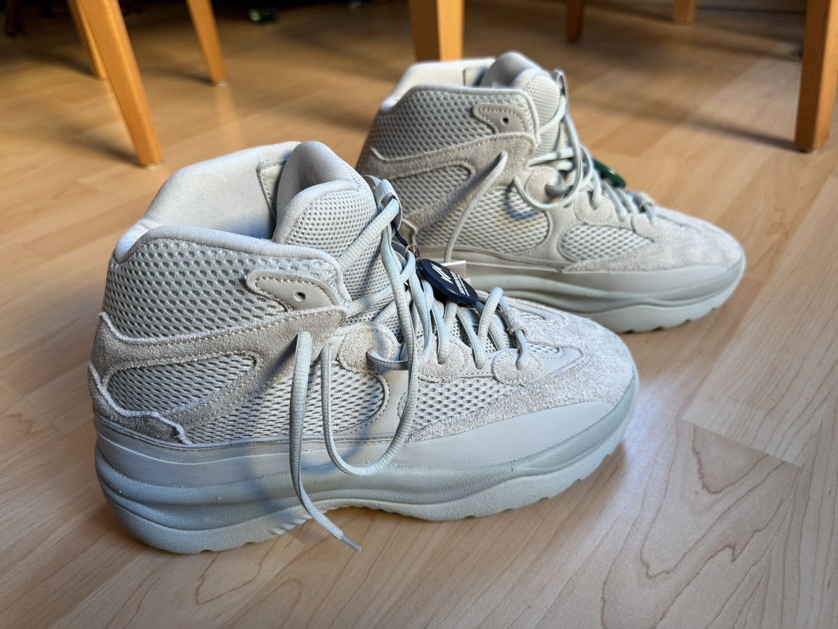 Yeezy Yeezy Desert Boot Salt Size US 11 / EU 44 - 10 Thumbnail