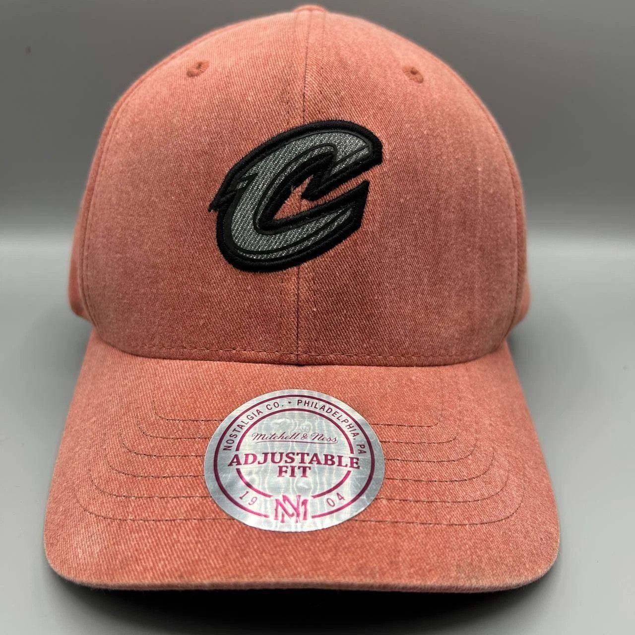 Mitchell & Ness Cleveland Cavaliers Hat Men Embroidered Snap Back Cap Cotton Size ONE SIZE - 1 Thumbnail