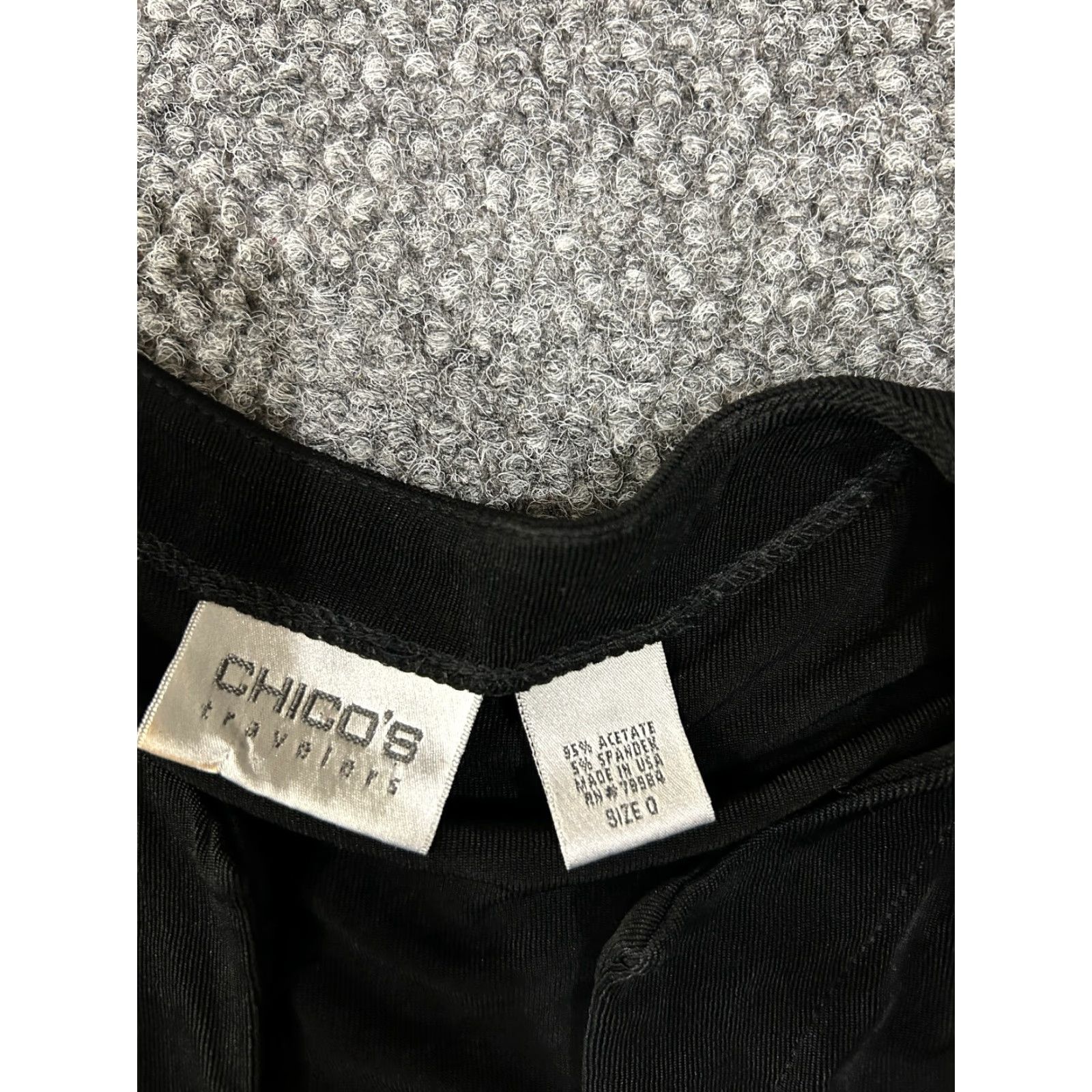 Vintage Chicos Blouse Shirt Womens 0 Black Long Sleeve Stretch Casual Knit Polyester Rayon Spandex Scoop Neck Size XS / US 0-2 / IT 36-38 - 3 Thumbnail