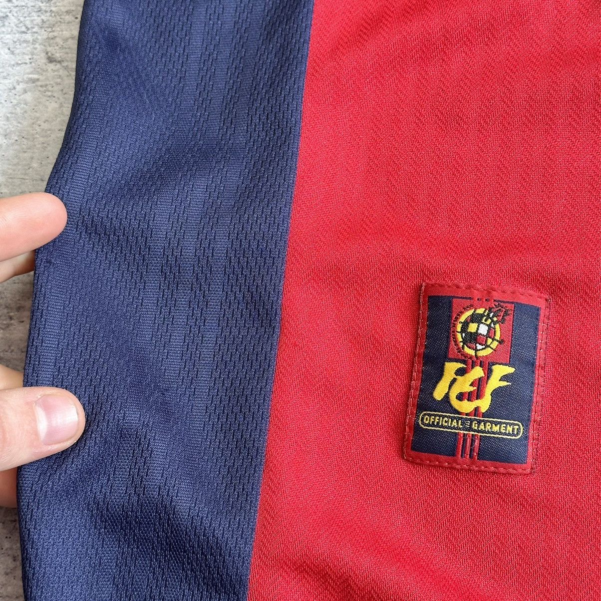 Vintage Vintage Adidas Spain 1998 Home Football Shirt Soccer Jersey Size US L / EU 52-54 / 3 - 8 Thumbnail