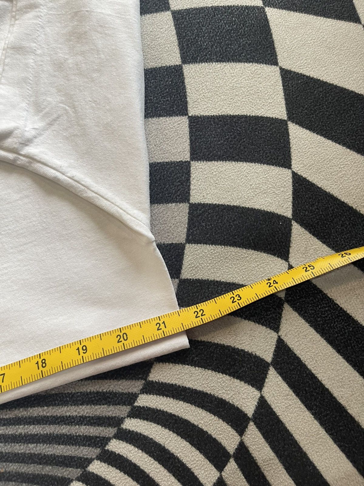 Vintage Vintage 90s 'One Nerve Left' Humorous Graphic T-Shirt Size US L / EU 52-54 / 3 - 7 Thumbnail