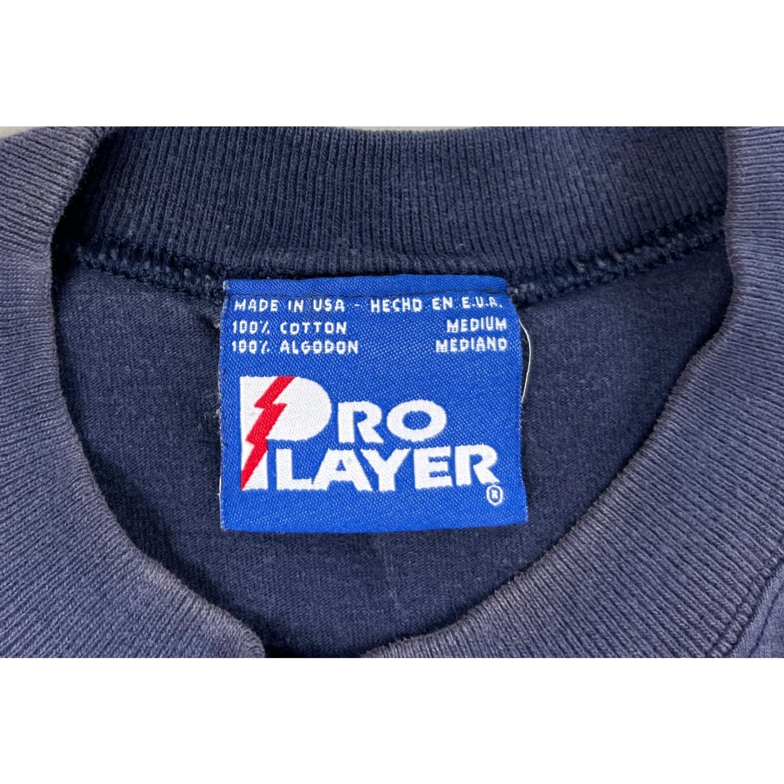 Pro Player Vintage Pro Player Chicago Bears NFL Football T-Shirt Mens M Navy Blue 1995 90s Cotton Short Sleeve Crew Neck Made in USA Decade Sports Shirt Size US M / EU 48-50 / 2 - 6 Thumbnail