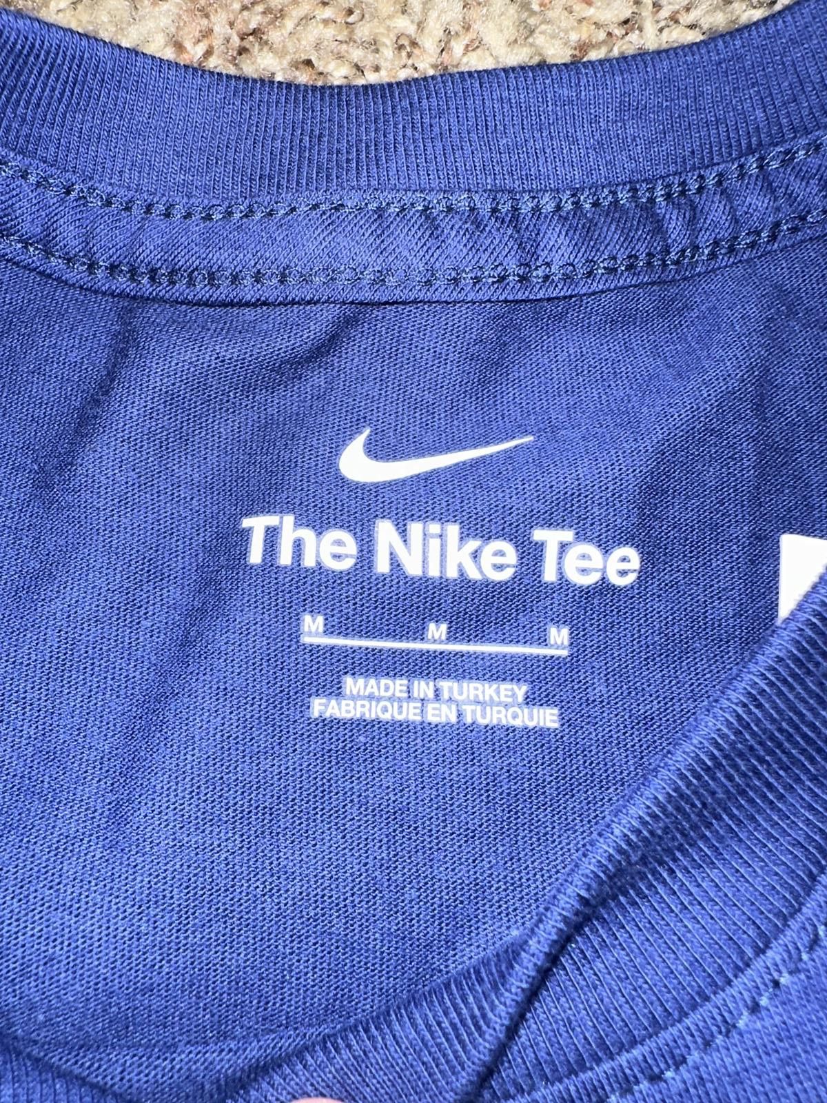 Nike Nike Atlético Madrid Crest Soccer T-Shirt Sample Size US M / EU 48-50 / 2 - 3 Thumbnail
