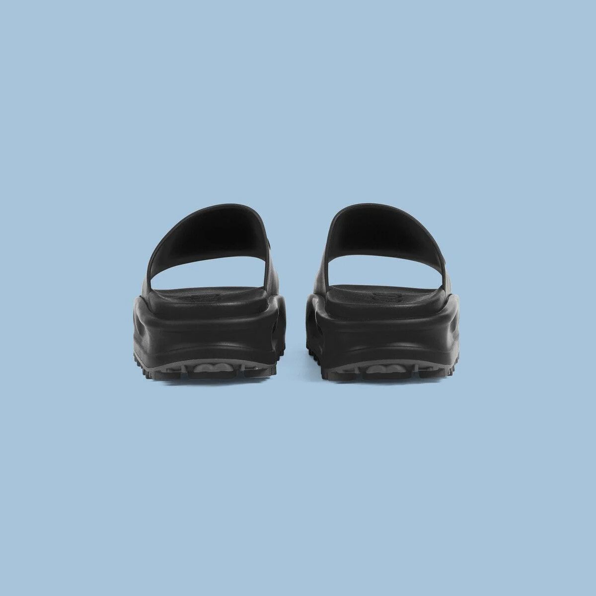 Gucci o1s1wg110425 Men's Interlocking G Slide Sandals in Black Size US 6.5 / EU 39-40 - 5 Thumbnail