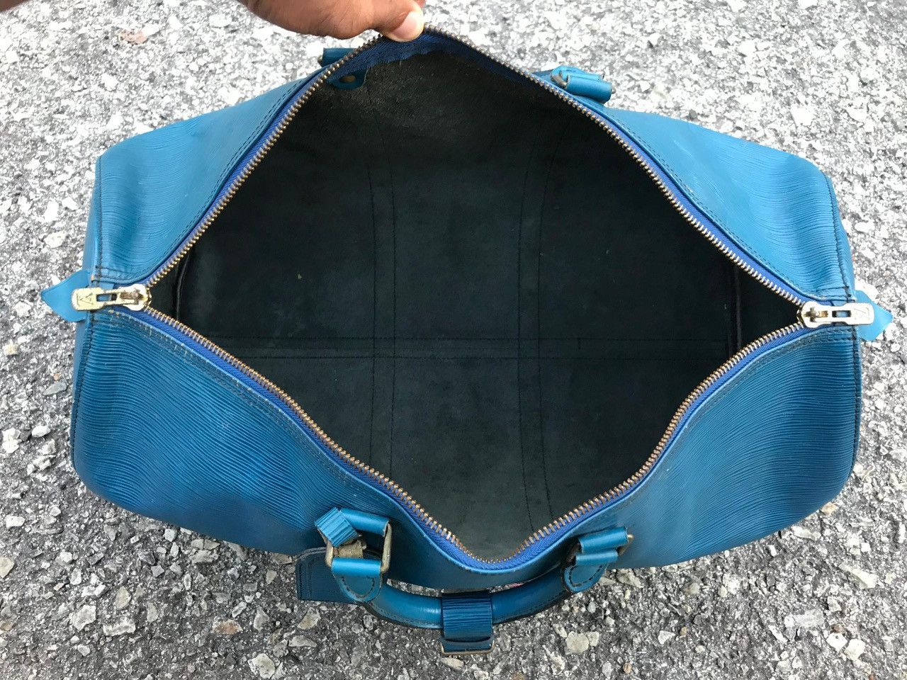 Louis Vuitton Authentic Vintage Louis Vuitton Keepall 50 Epi Travel Bag Size ONE SIZE - 14 Thumbnail