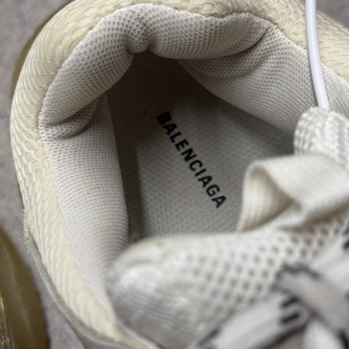 Balenciaga Balenciaga Triples Sneakers K15 Size US 7 / EU 40 - 8 Thumbnail