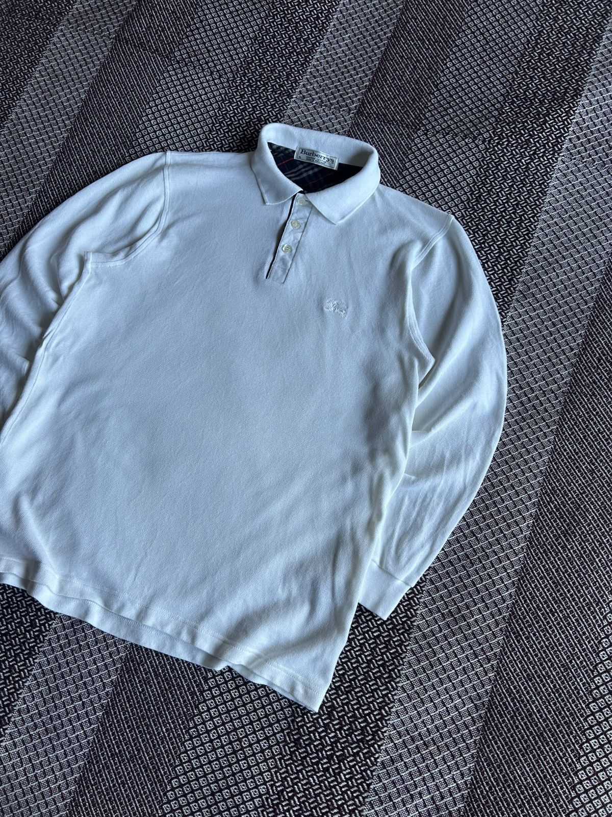 Burberry Vintage Burberry Long Sleeve Polo Solid Style Nova Check Size US S / EU 44-46 / 1 - 2 Thumbnail