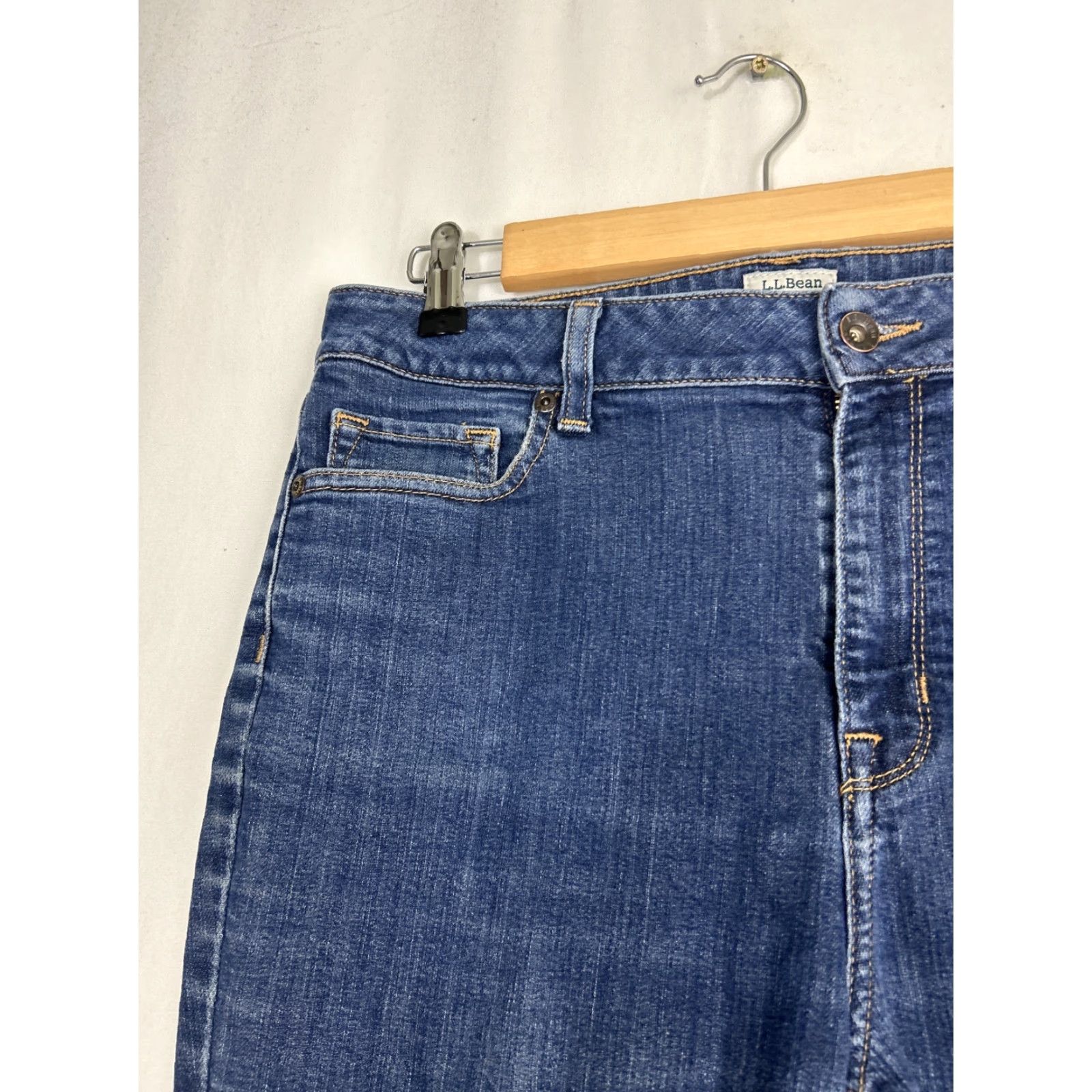 Vintage L.L. Bean Jeans Womens 12 Regular Classic Fit Stretch Denim Medium High Rise 31" Waist 28" Inseam Blue 5-Pocket Button Zip Machine Washable Size 34" / US 12 / IT 48 - 5 Thumbnail