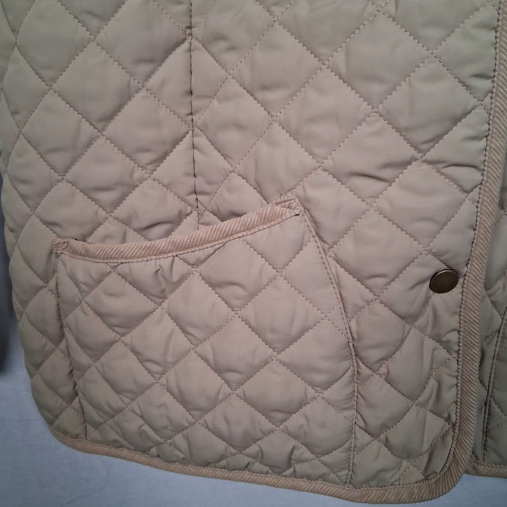 Old Navy Old Navy Quilted Jacket Women XXL Snap Up Tan Corduroy Collar Barn Chore Quilted Jacket Beige Regular Women's Coat Size XXL / US 16-18 / IT 52-54 - 7 Thumbnail