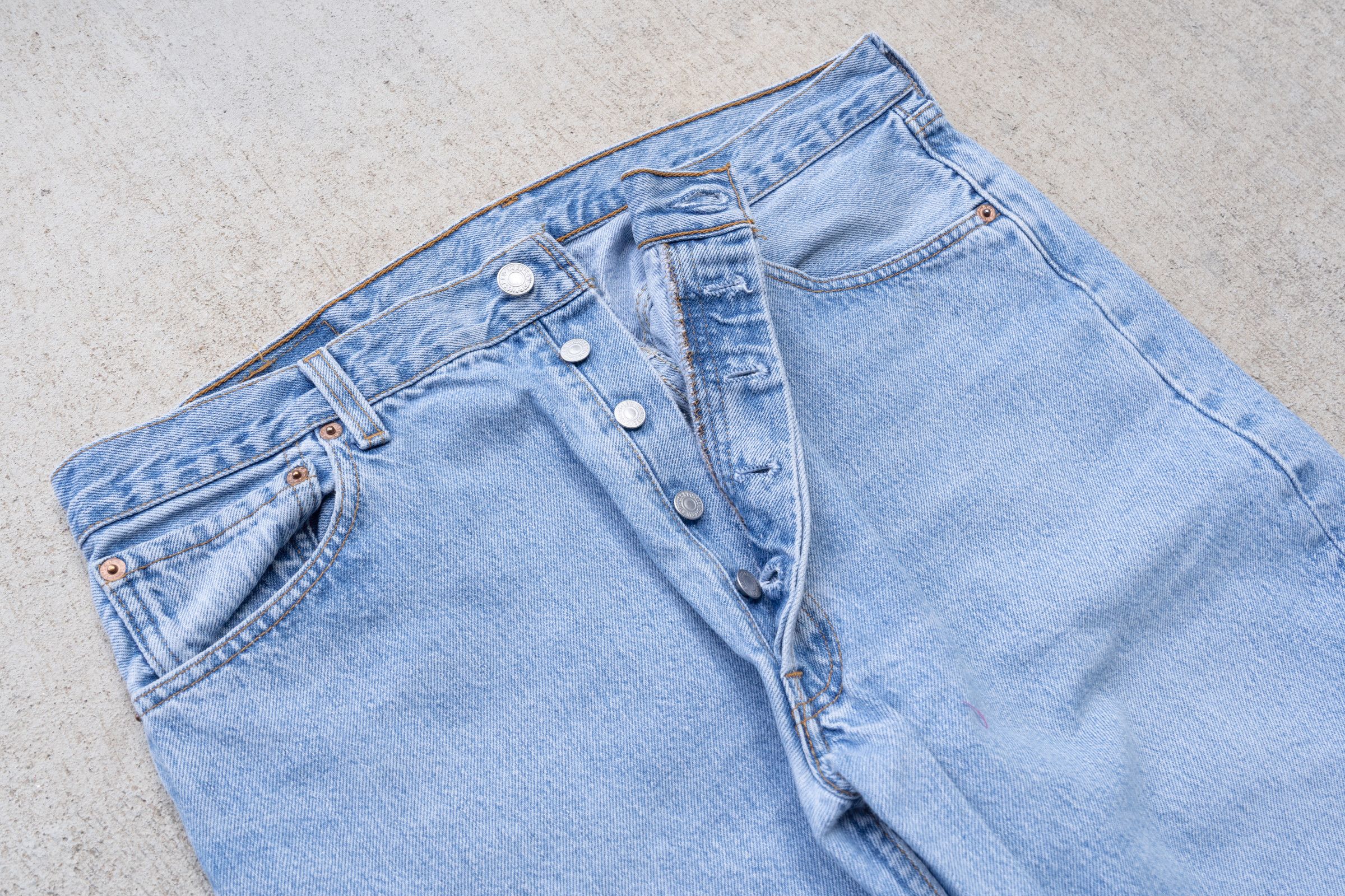 Levi's × Vintage Vintage 90s Levi's 501 Made in the USA Size US 35 - 4 Thumbnail