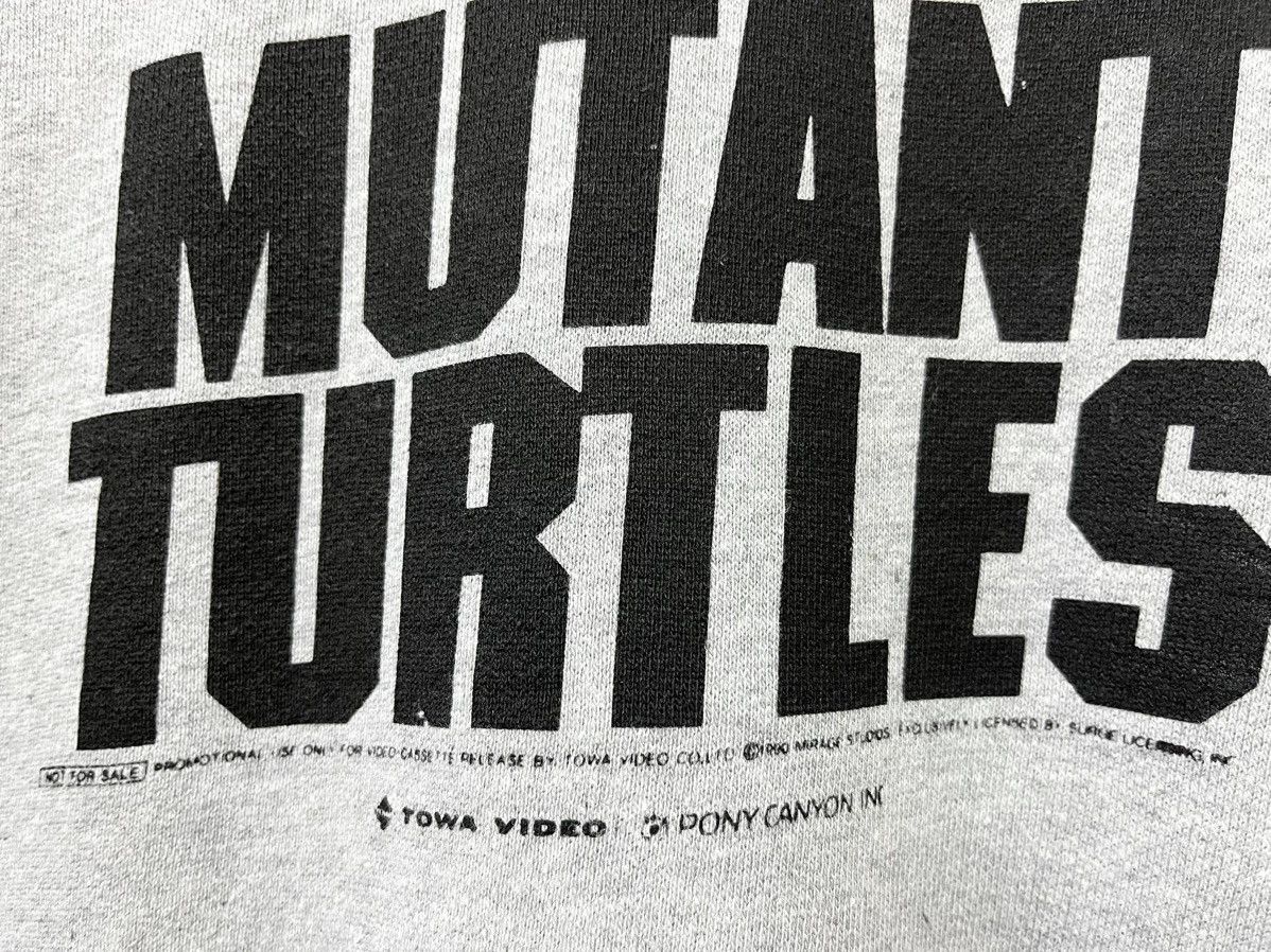 Vintage VINTAGE 90s MUTANT TURTLES TMNT TOWA VIDEO MOVIE SWEATSHIRT Size US L / EU 52-54 / 3 - 7 Thumbnail