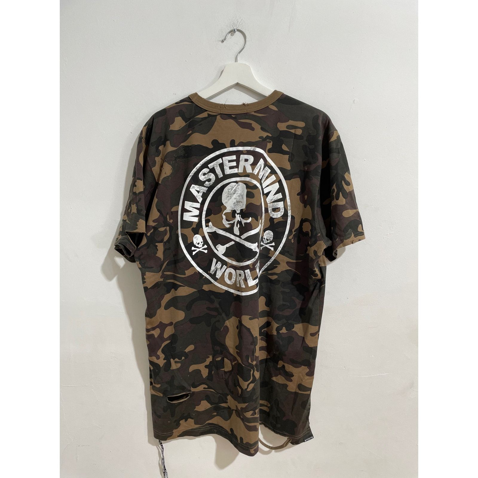 Other MASTERMIND THRASHED CAMO TEE SIZE EXTRA LARGE Size US XL / EU 56 / 4 - 2 Thumbnail