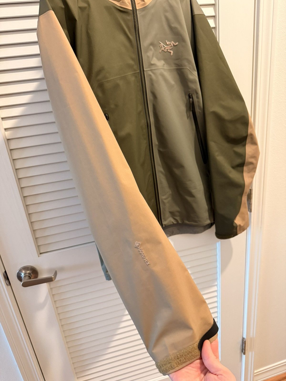 Arc'teryx Arcteryx Beta Jacket - Forage / Tatsu / Canvas Size US M / EU 48-50 / 2 - 4 Thumbnail