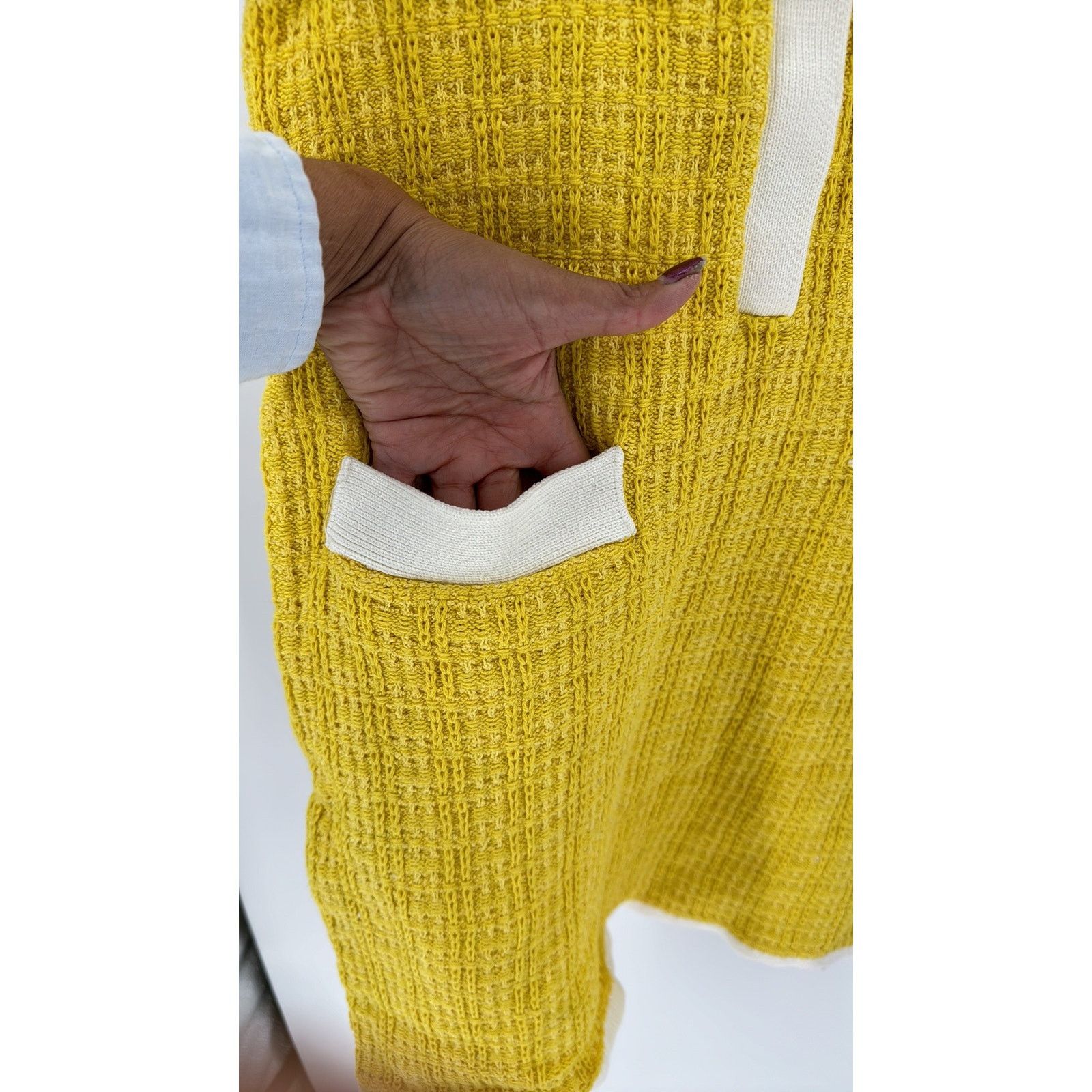Other Free Assembly Women's Mini Sweater Dress with Scalloped Trim Size S / US 4 / IT 40 - 7 Thumbnail