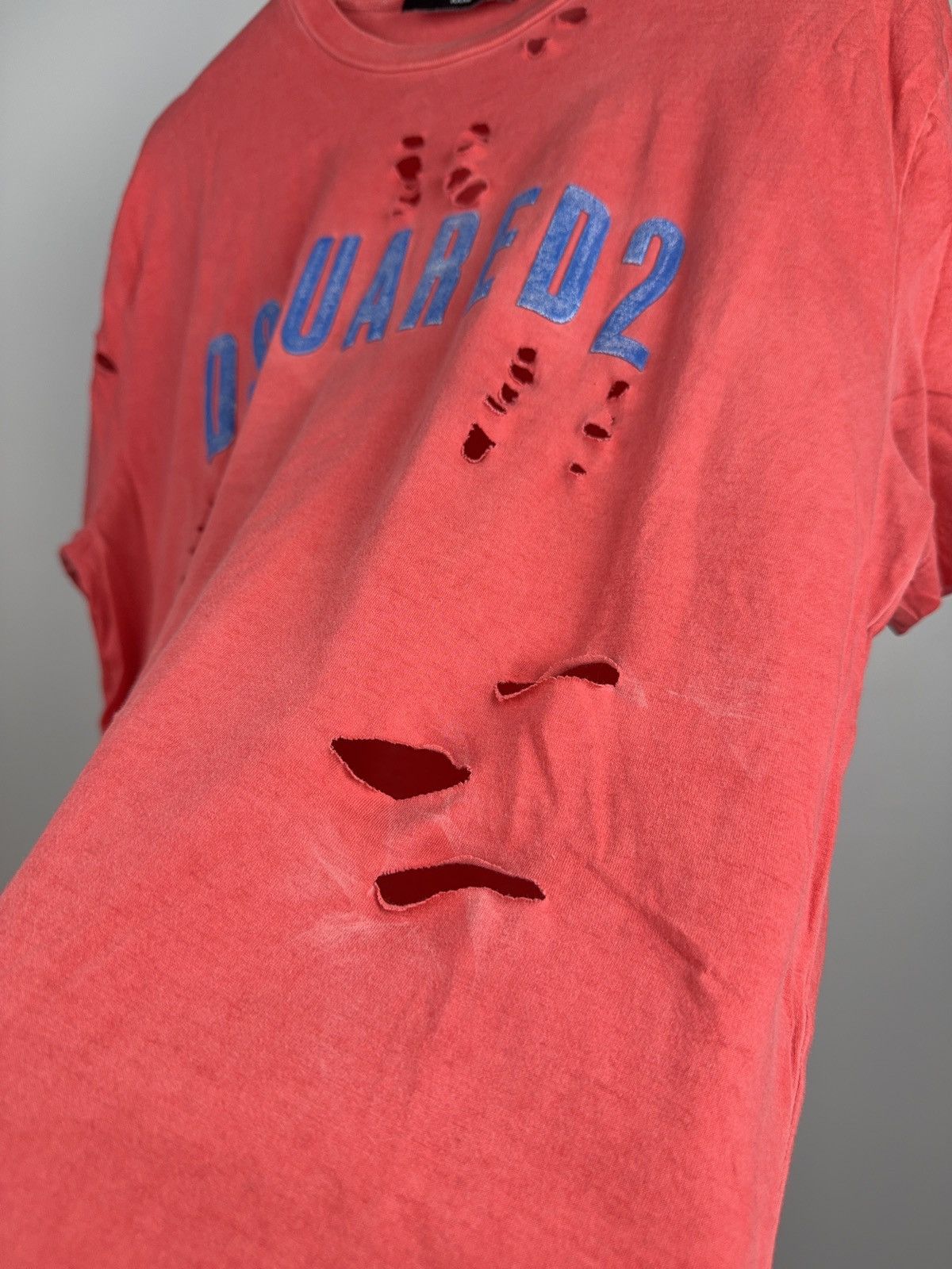 Dsquared2 Crazy ☄️ DSQUARED2 Distressed Logo T Shirt Made In Italy Size US XL / EU 56 / 4 - 11 Thumbnail