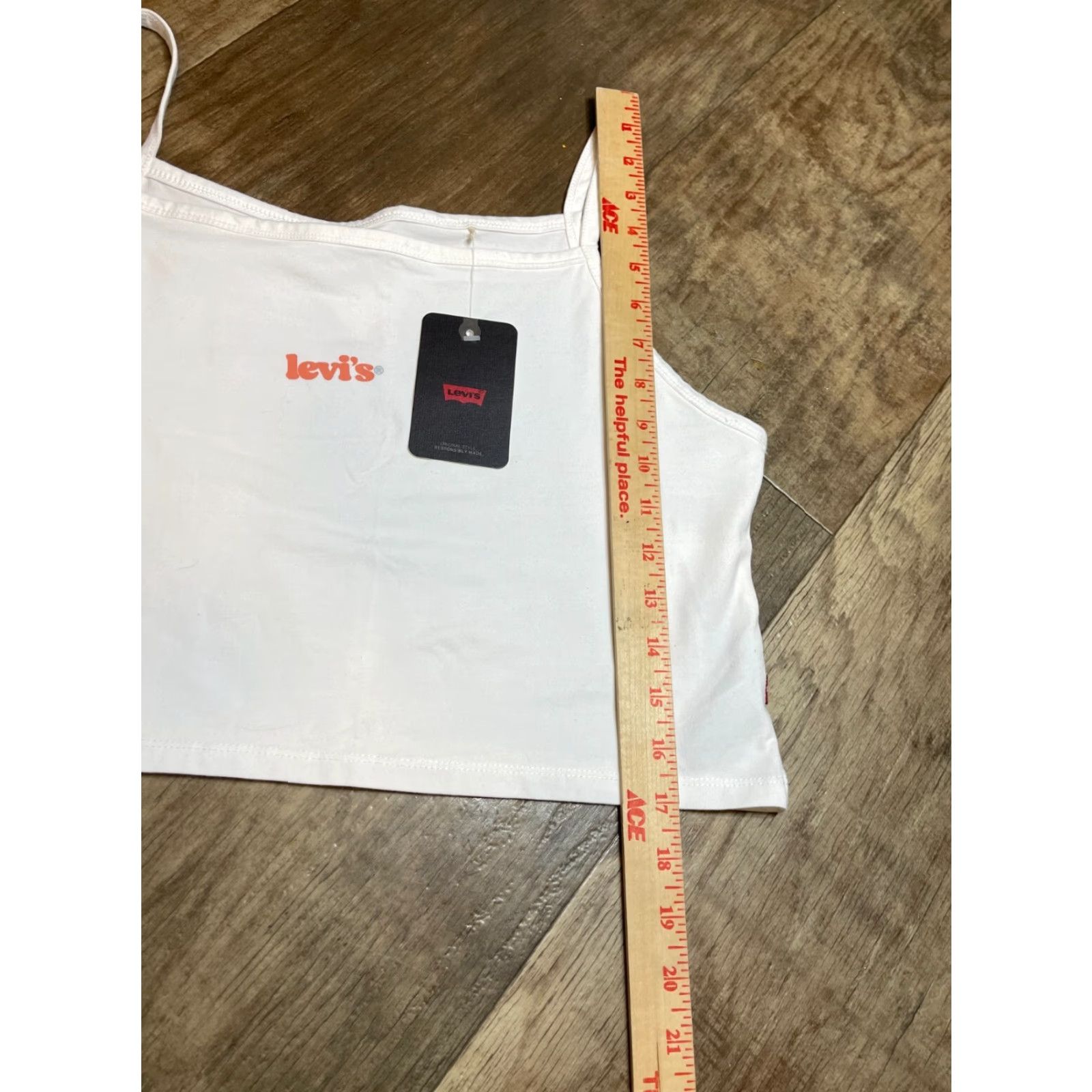 Levi's Levi's Crop Top Logo Graphic Tank Top Womens Medium M White Spell out Levi's Logo Graphic Cropped Tank Summer Casual Womens M White Levi's Size L / US 10 / IT 46 - 2 Thumbnail