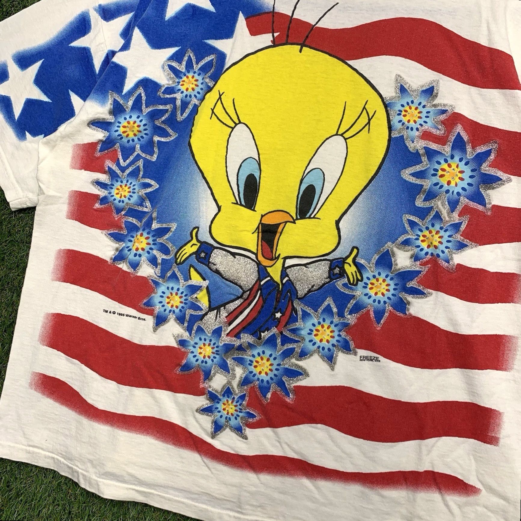Vintage VINTAGE Looney Tunes Tweety Bird Shirt Mens XL USA Flag Tee AOP Single Stitch Size US XL / EU 56 / 4 - 3 Thumbnail