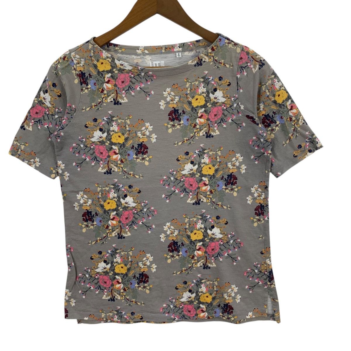 Uniqlo UNIQLO x EPICE DESIGN Floral Bouquet Over Print Tee Shirt Size M / US 6-8 / IT 42-44 - 4 Thumbnail