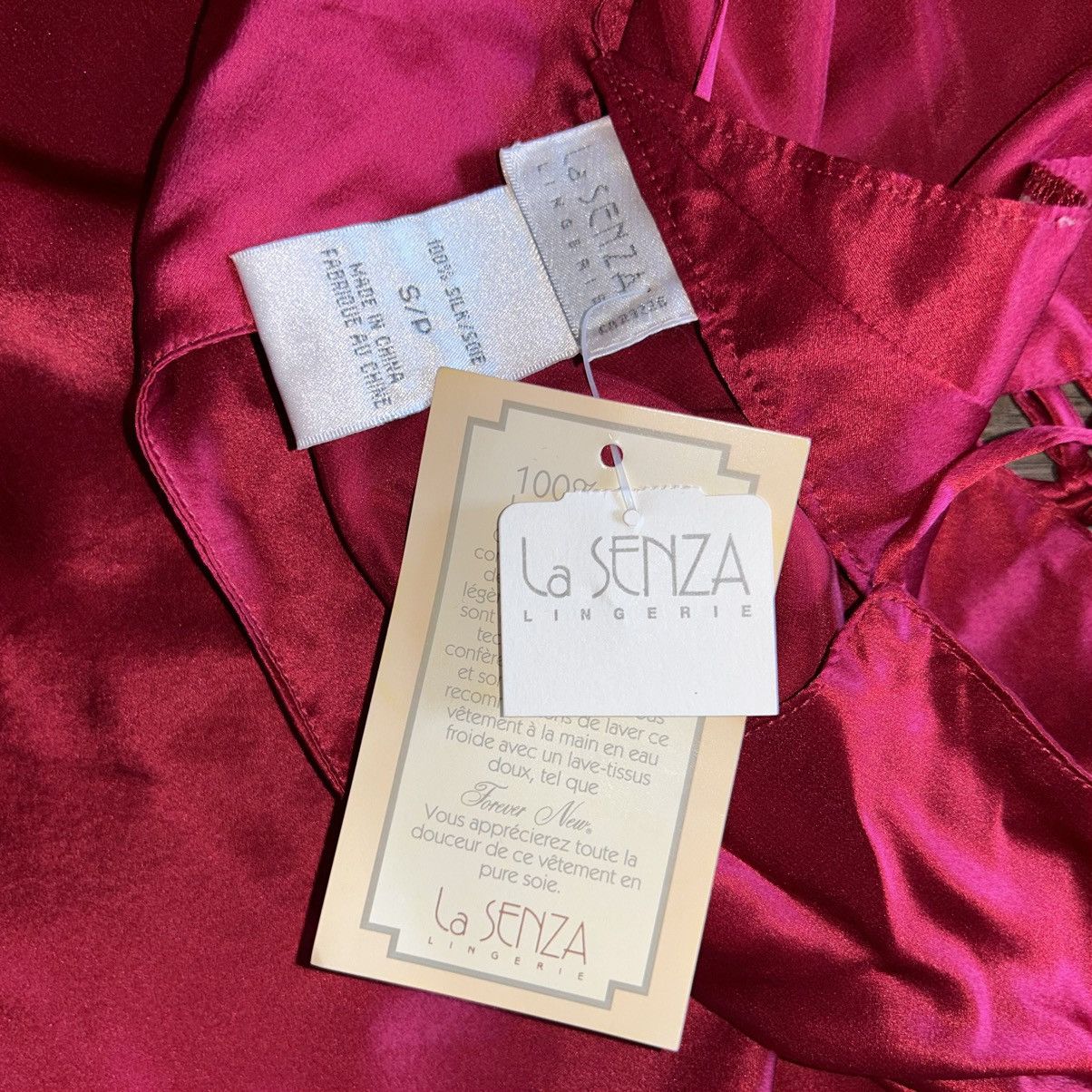 Vintage Vintage Deadstock La Senza Deep Red 100% Silk Slip Size S Size S / US 4 / IT 40 - 4 Thumbnail