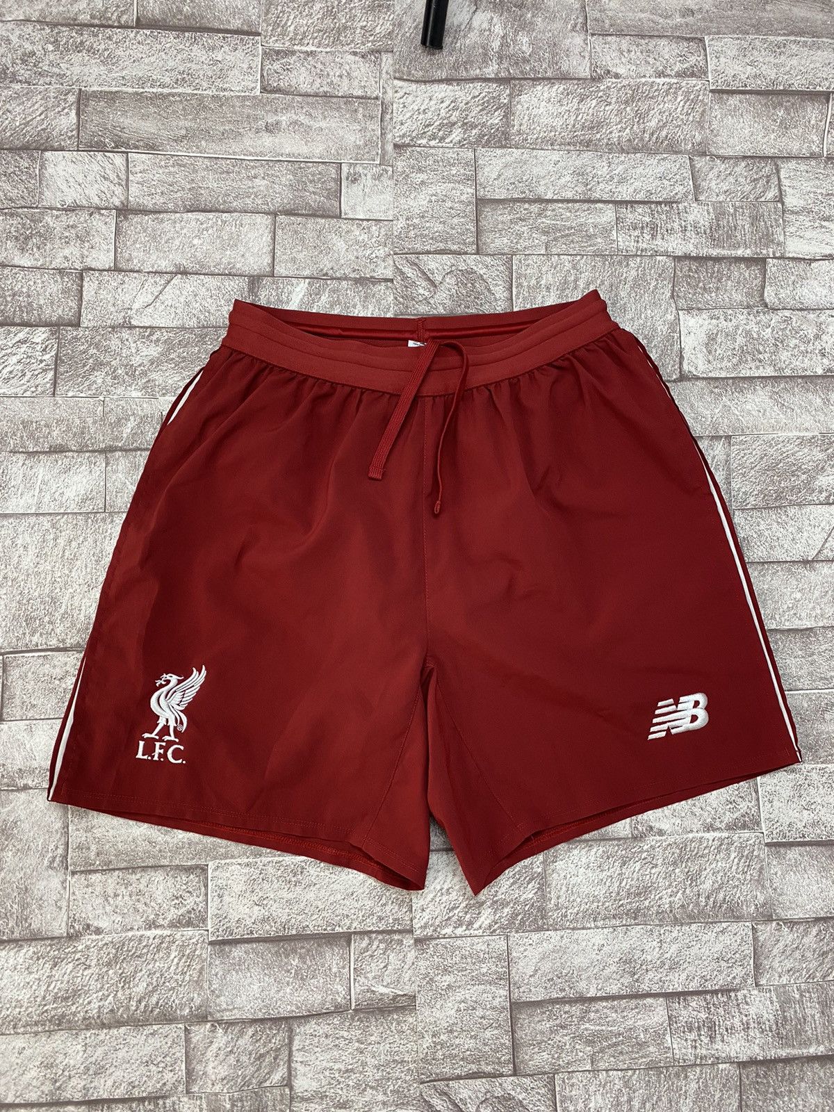 Nike Liverpool Shorts New Balance 2018 Red Home Football Men's Size US 32 / EU 48 - 5 Thumbnail