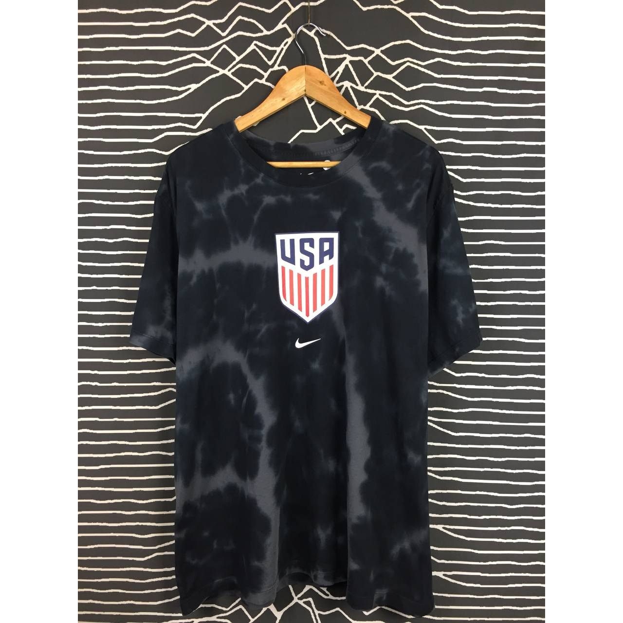 Nike × Vintage Nike USMNT Crest Logo USA National Team Soccer Tee Size US XXL / EU 58 / 5 - 1 Thumbnail