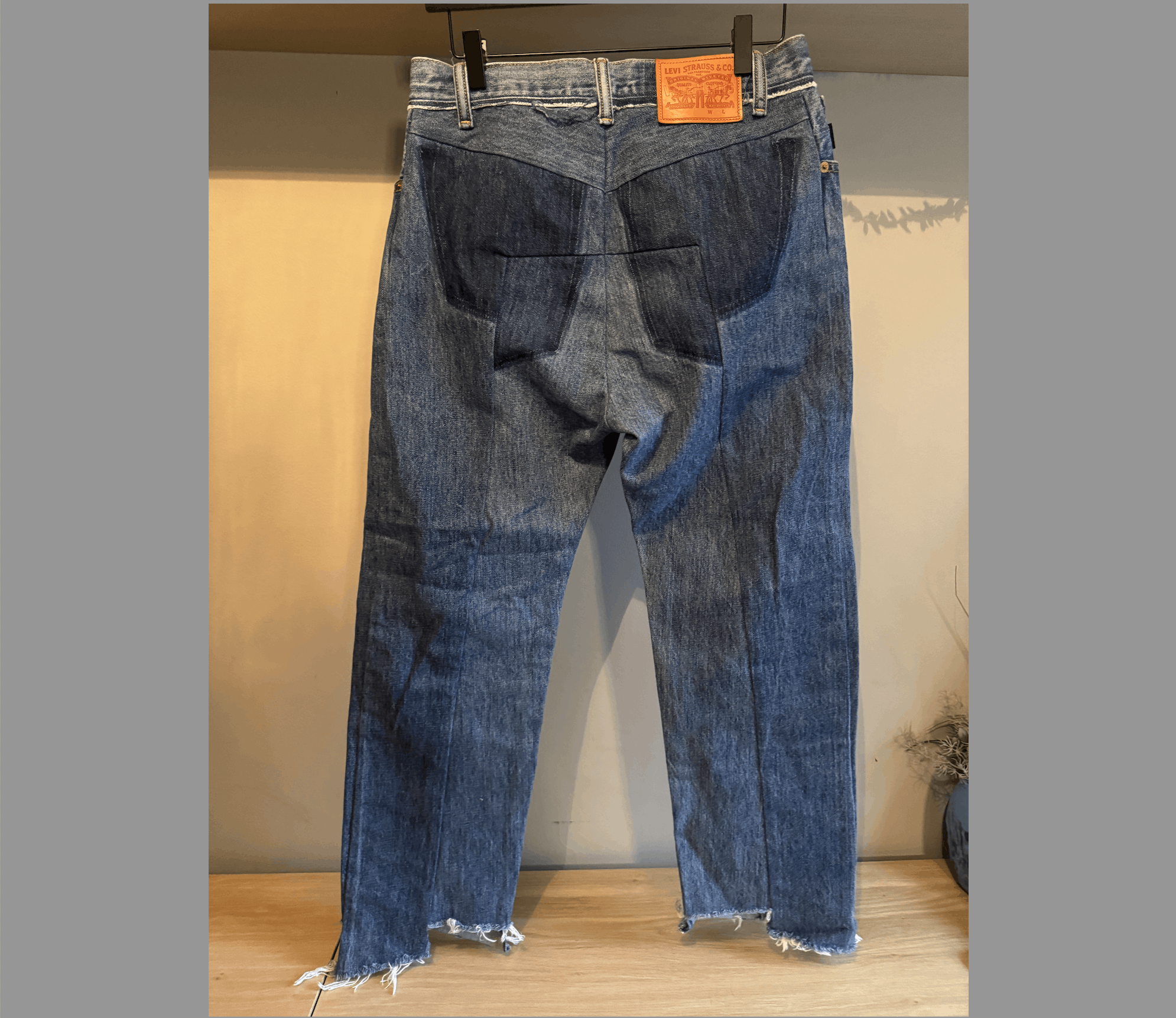 Levi's × Vetements Classic Reworked Jeans Size 30" / US 8 / IT 44 - 3 Thumbnail