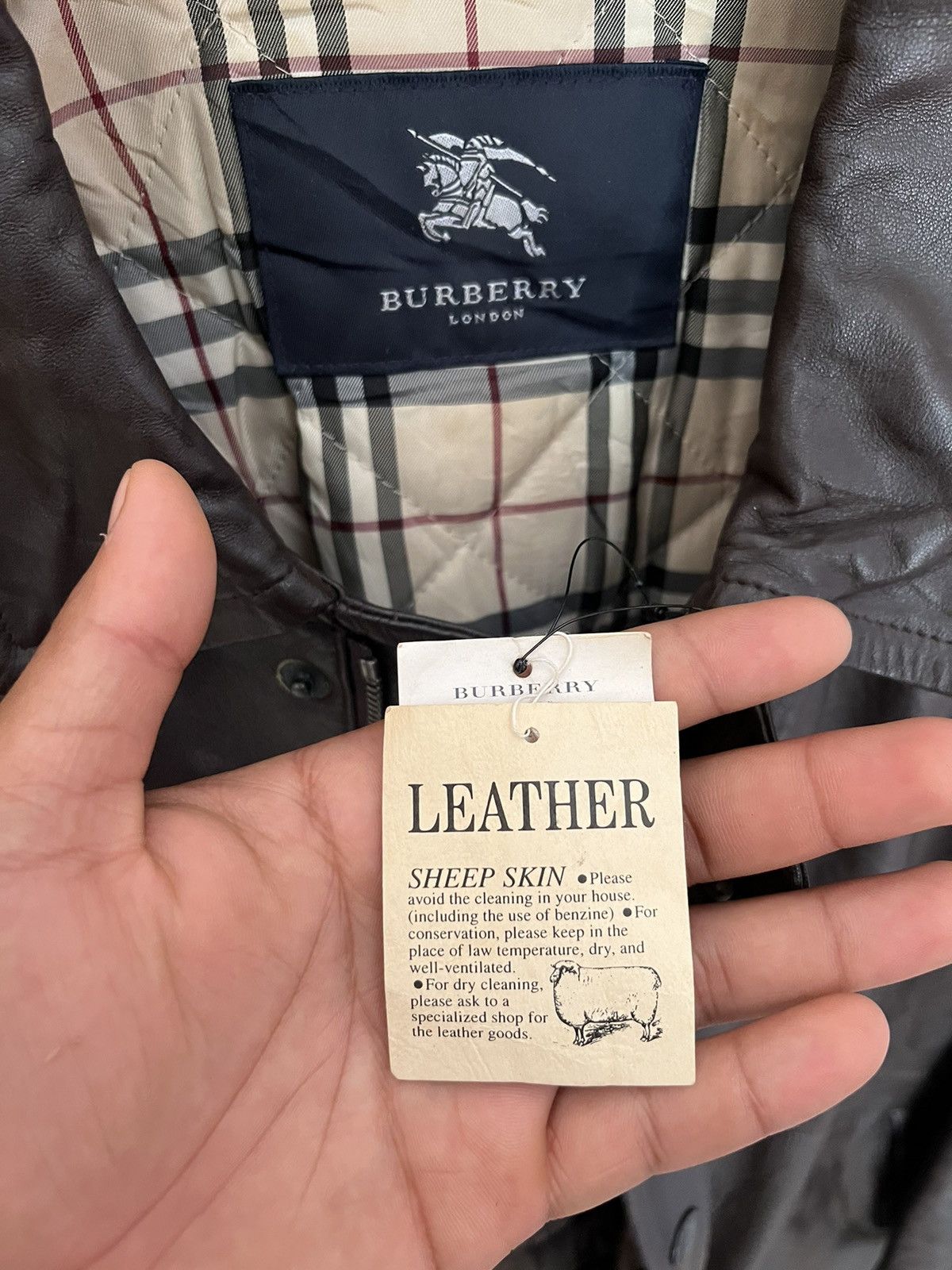 Burberry Burberry London Nova inner Sheep Skin Parka Size US XL / EU 56 / 4 - 14 Thumbnail