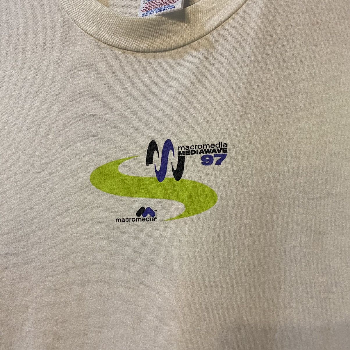 Apple Vintage 97s Macromedia Mediawave Apple Sponsored Promo Shirt Size US M / EU 48-50 / 2 - 6 Thumbnail